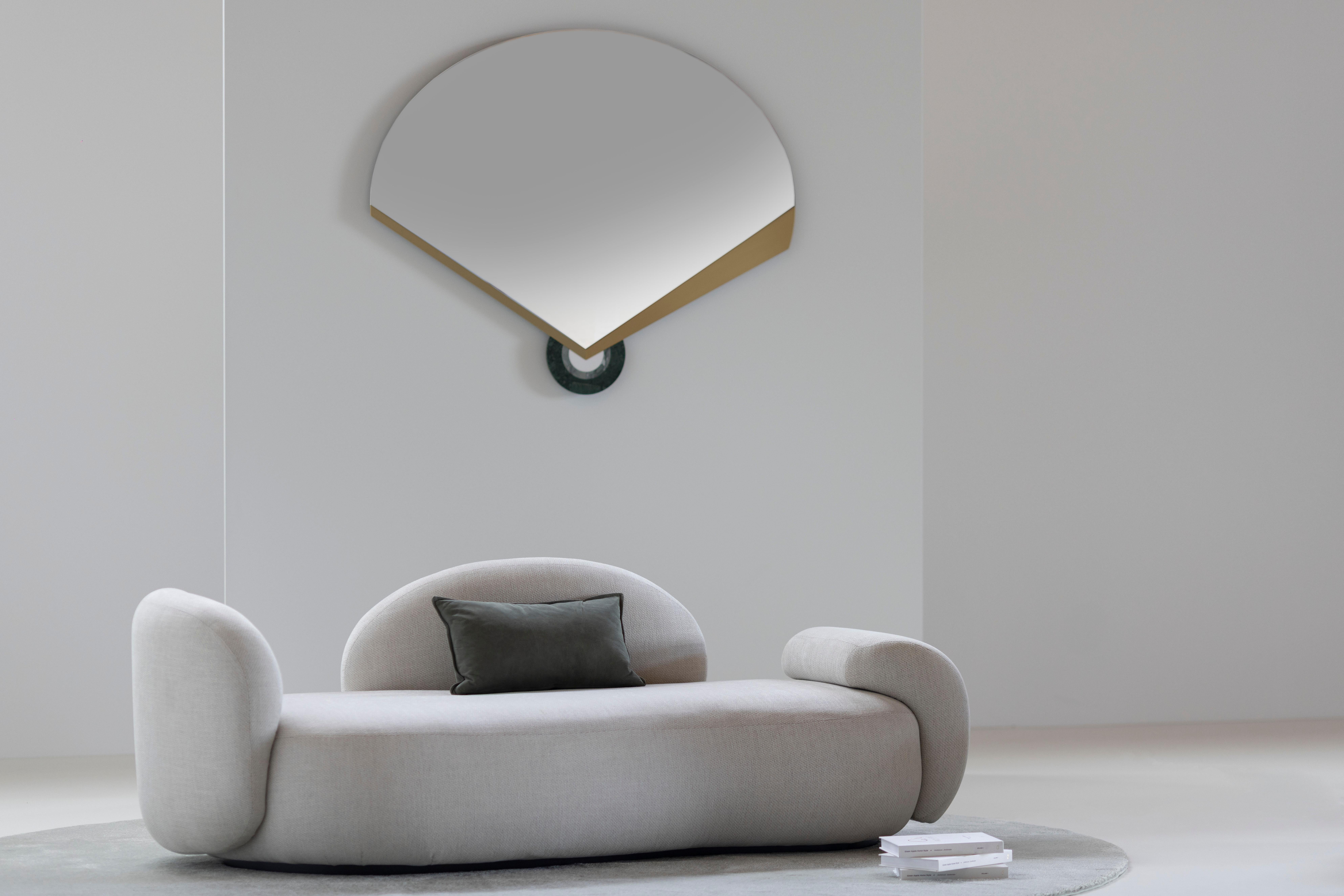 Sofá curvo contemporáneo inacabado, mohair DEDAR, hecho a mano por Greenapple en Nuevo estado para la venta en Lisboa, PT