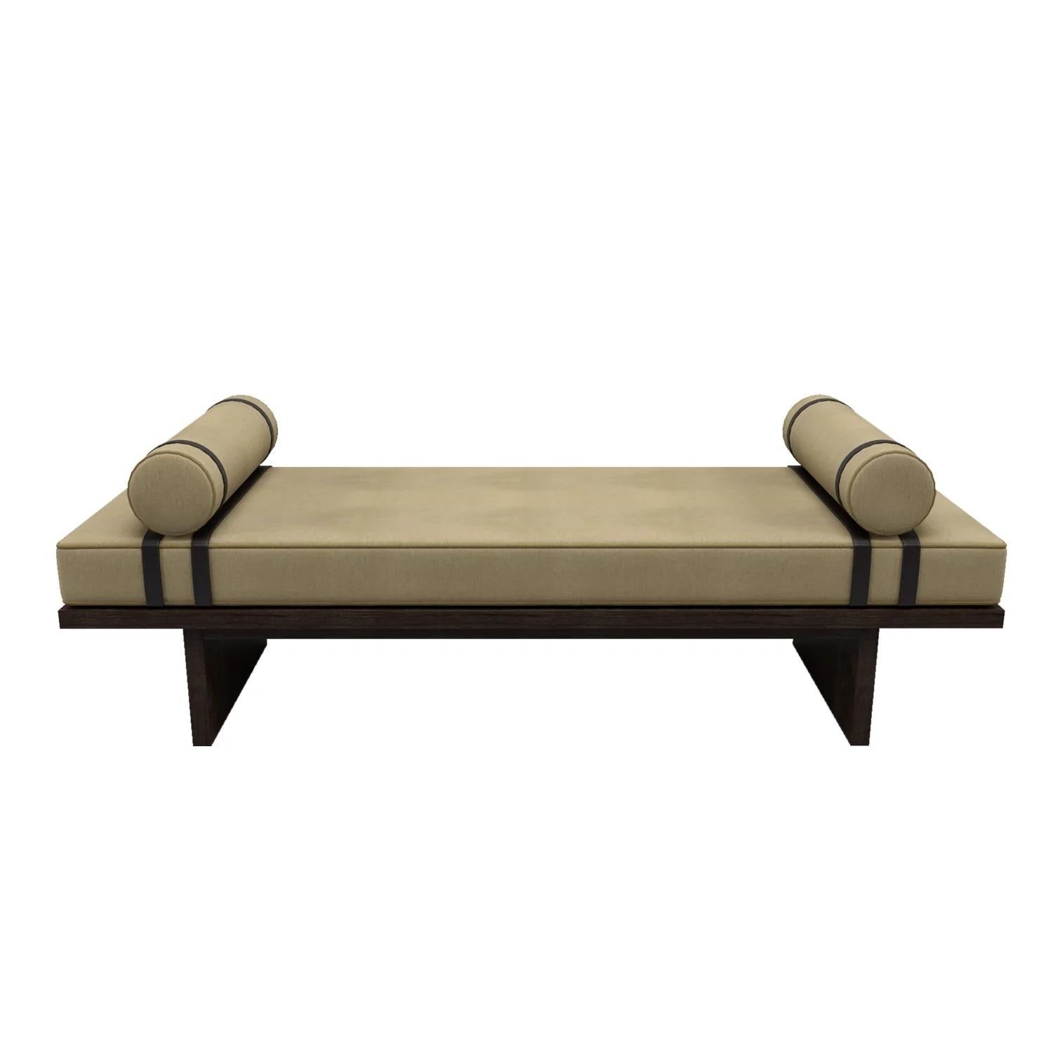 Moderno Contemporary Upholstered Bench Offered With Ebony Wood in vendita