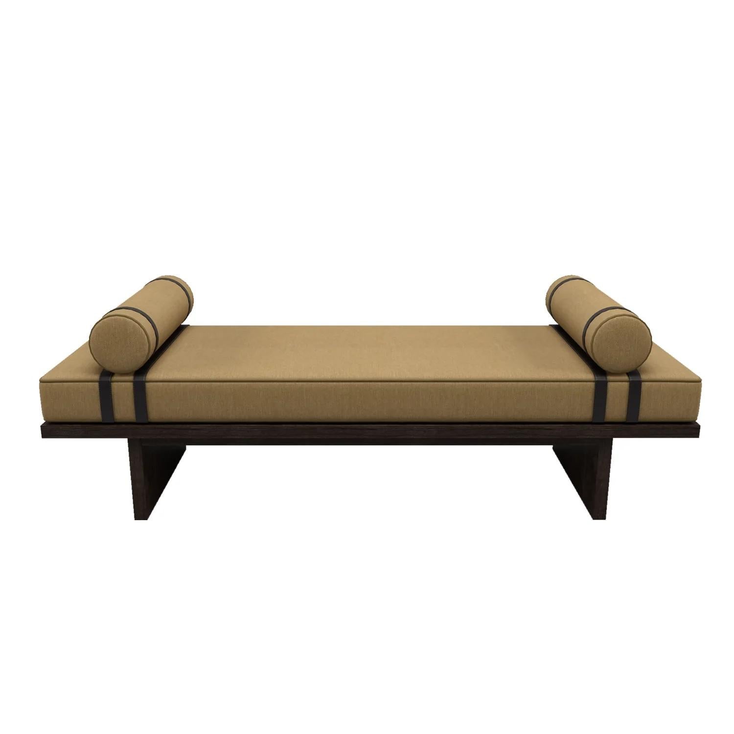 Contemporary Upholstered Bench Offered With Ebony Wood in vendita 1