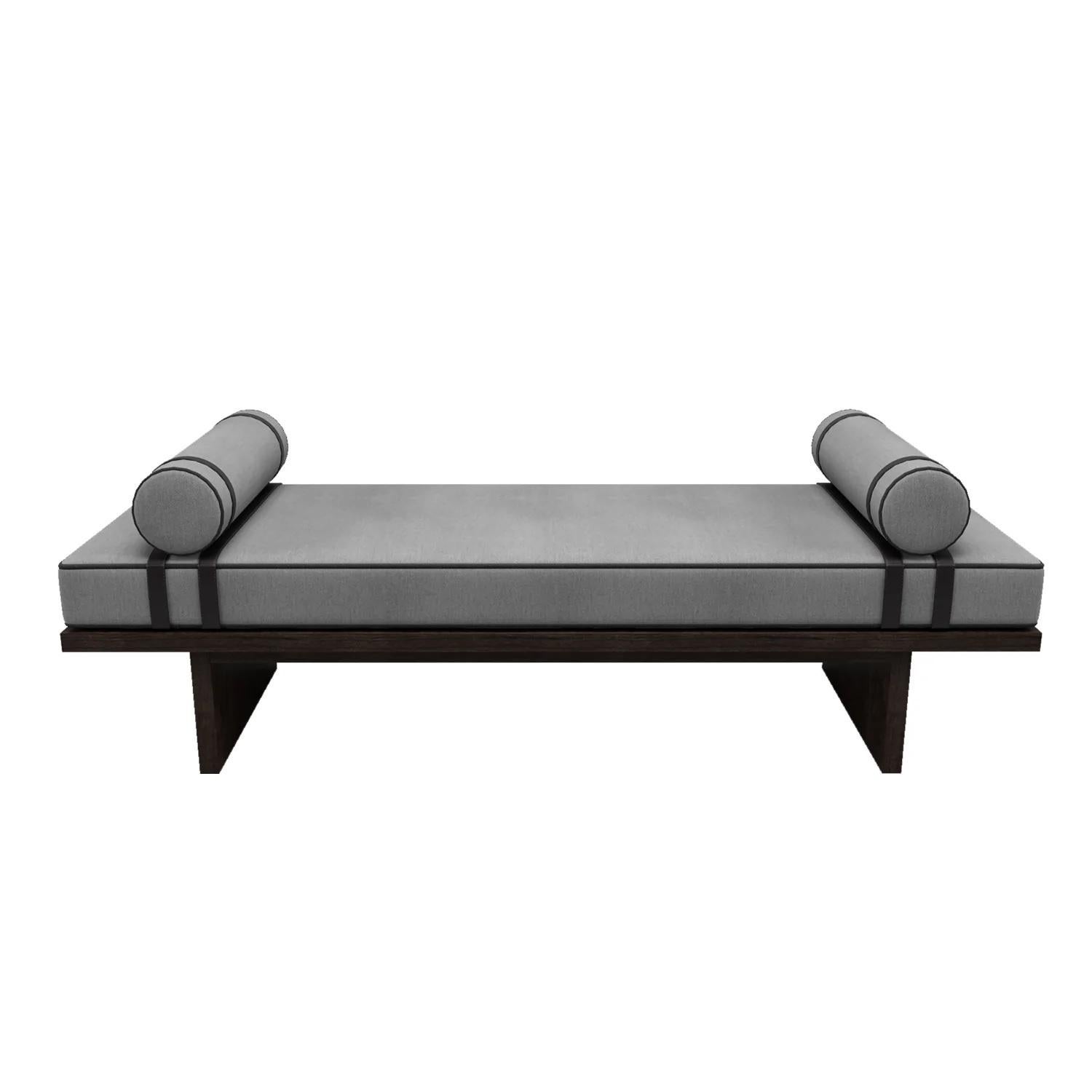 Contemporary Upholstered Bench Offered With Ebony Wood in vendita 2