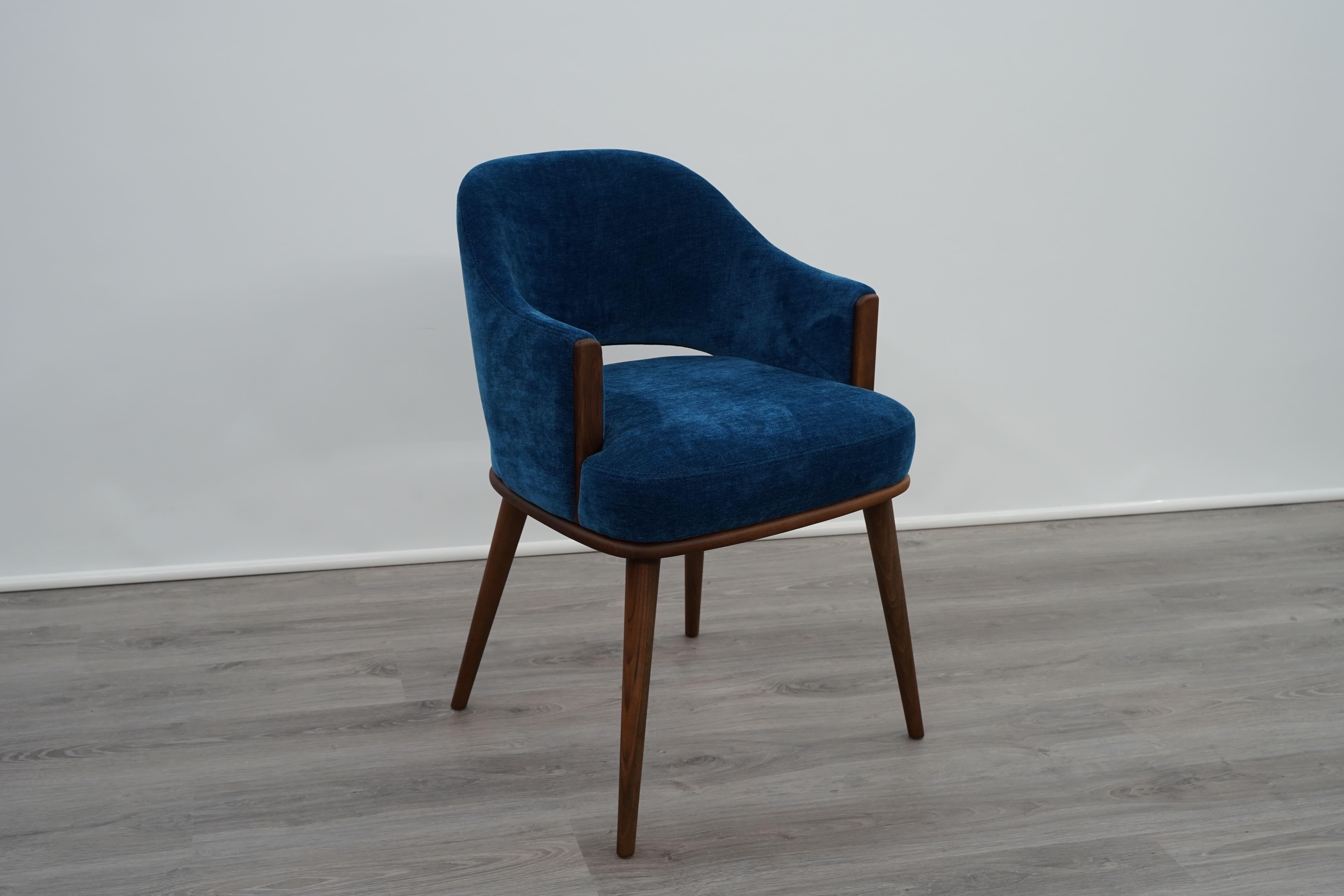 Modern Contemporary Upholstered Dining in Blue Velvet For Sale