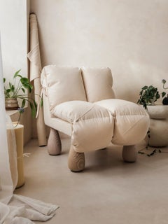 Contemporary Upholstered Nap Chair