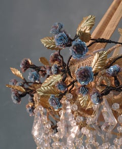 Zeitgenössischer Valentina Giovando Rosalya Kronleuchter Kristall Stoff Messing Blau Gold