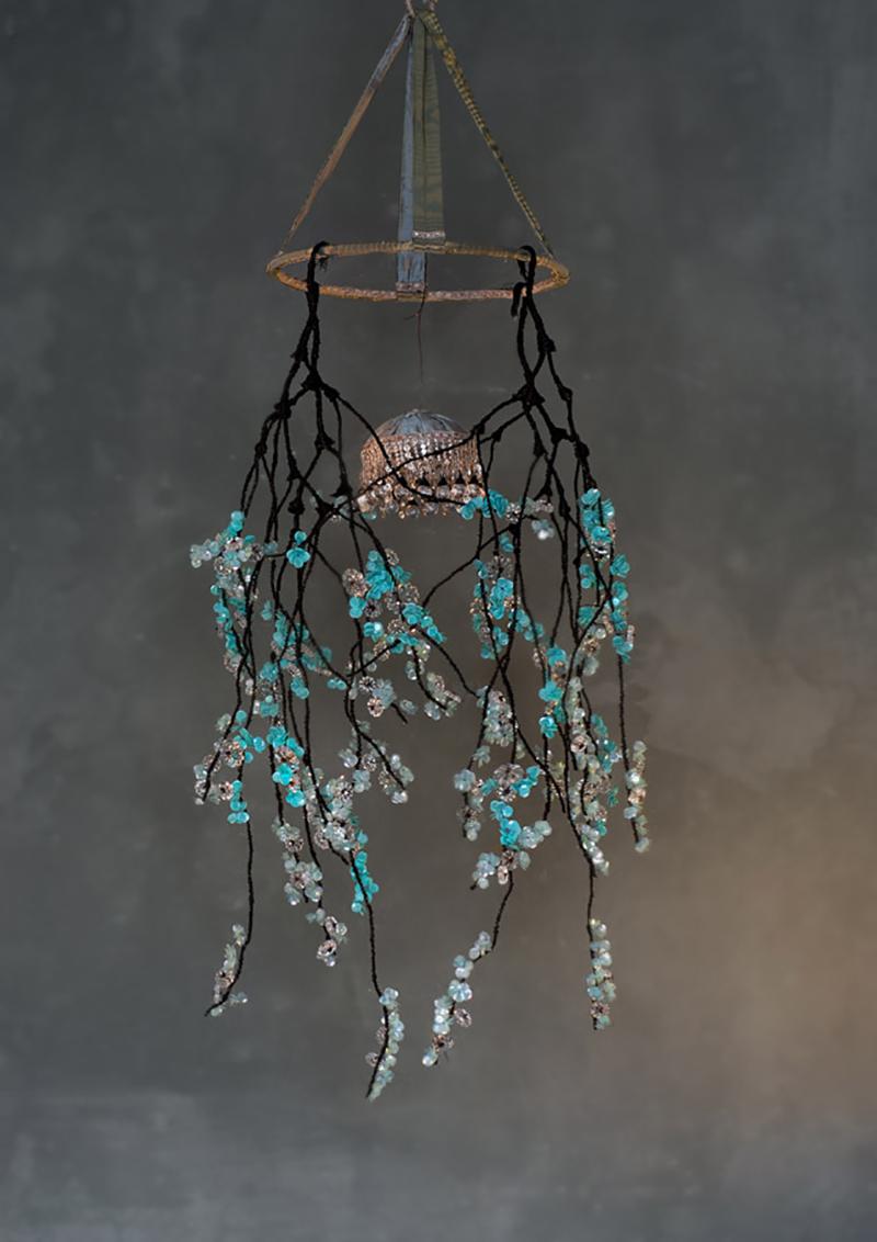Haiku chandelier

A versatile chandelier entirely handmade in Italy by renowned artist and designer Valentina Giovando. It is inspired by Japanese culture and its female figures, as well as a tribute to Japanese poetry from XVII