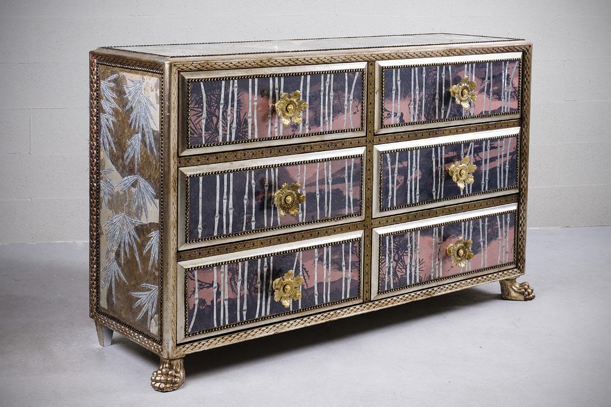 Amatemi Bello, Amatemi Grande, Amatemi Diverso.
Chest of drawers

This Chest of drawers derives its name from a writing by the Russian poet Marina Cvetaeva, it is part of the 