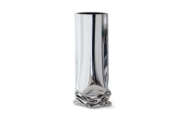 Vase contemporain, « Vaserash » de Zieta, grand modèle, en acier inoxydable  En vente sur 1stDibs