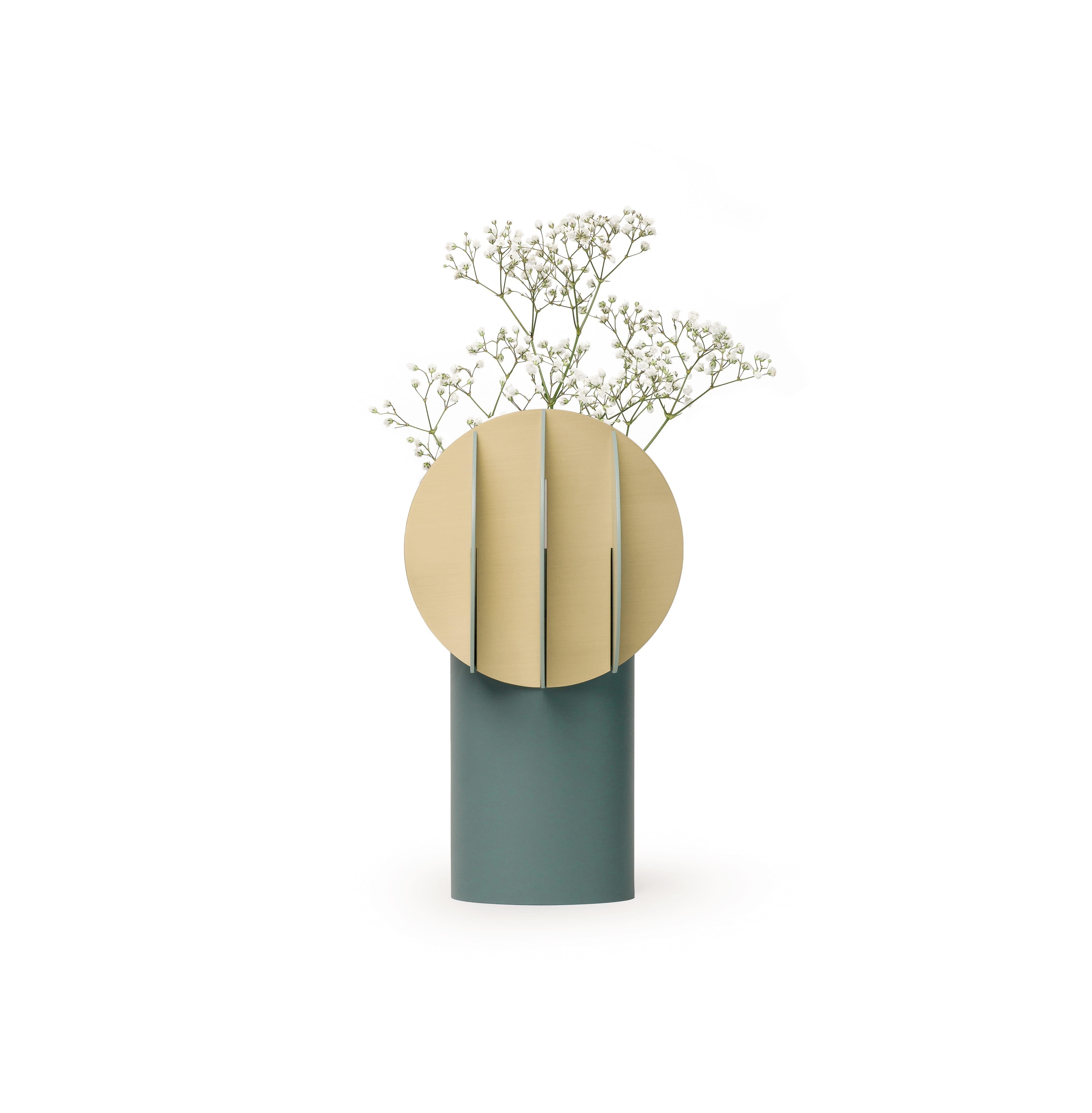 Ukrainian Contemporary Vase 'Delaunay CS9' by Noom, Brass and Steel For Sale