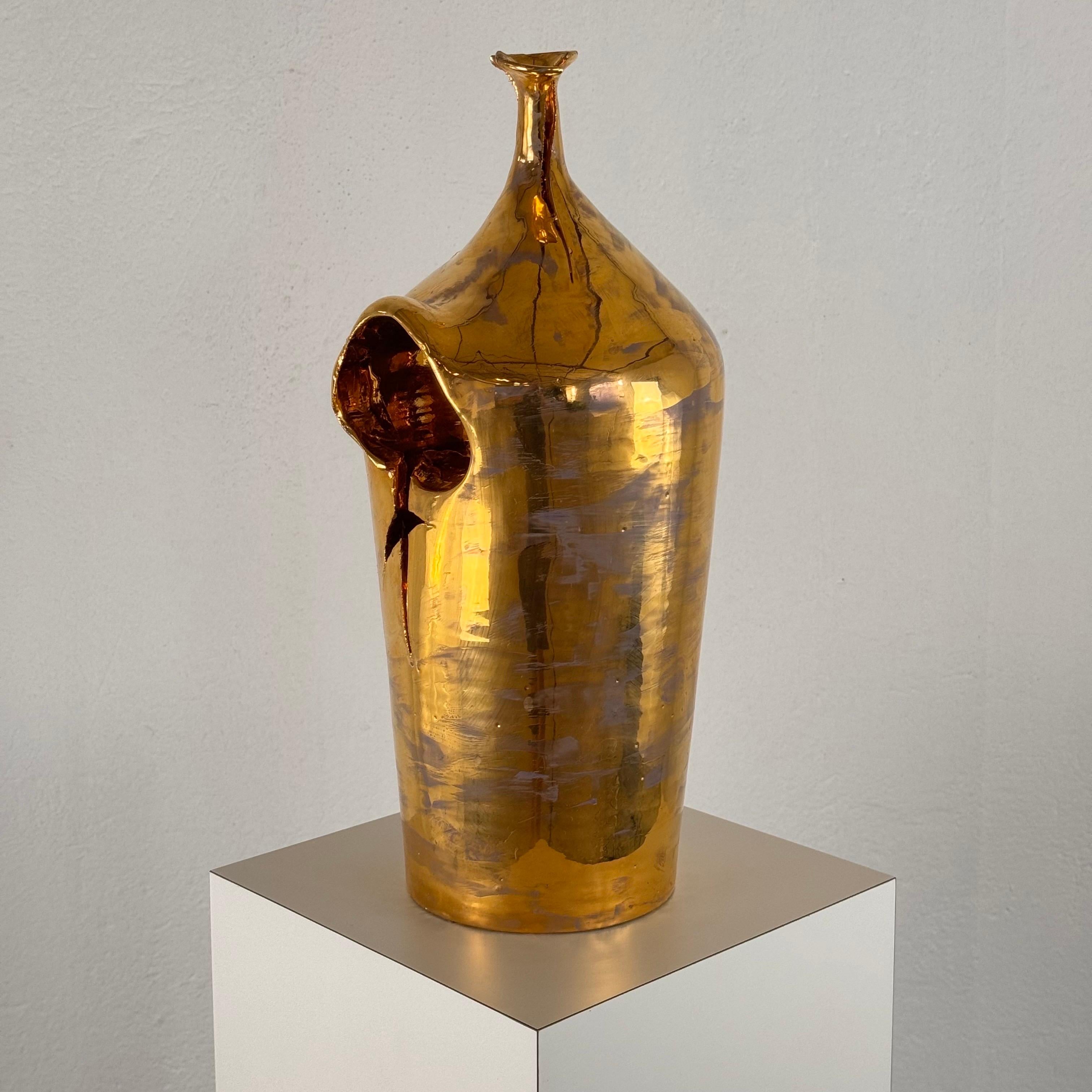 Placcato oro Vaso contemporaneo della collezione 