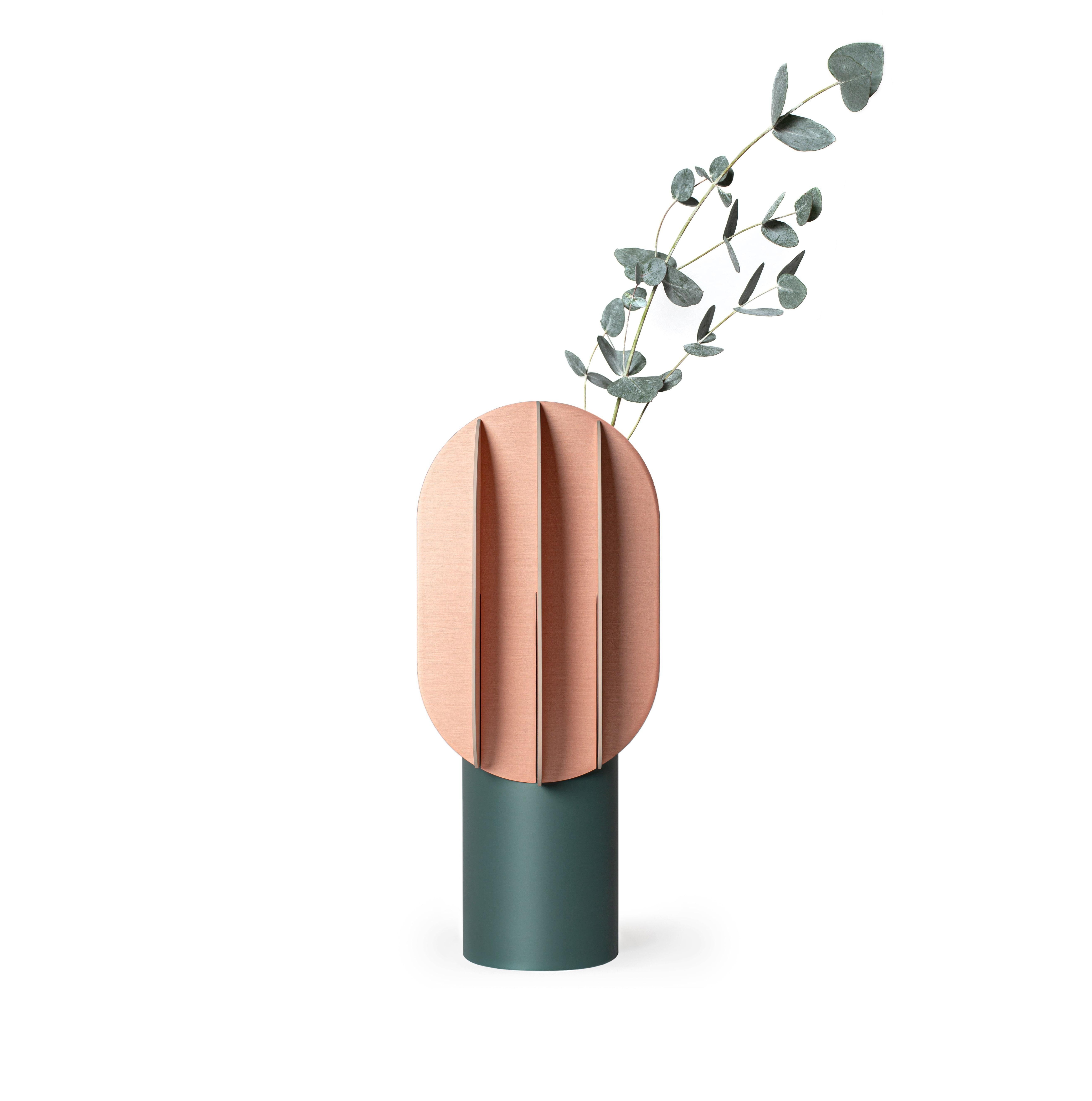 Organic Modern Contemporary Vase 'Gabo CS10' by Noom, Copper and Steel For Sale