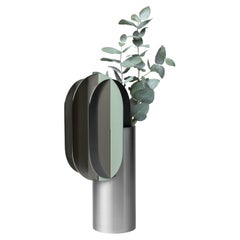 Vase contemporain 'Gabo CS11' par NOOM, acier inoxydable brossé