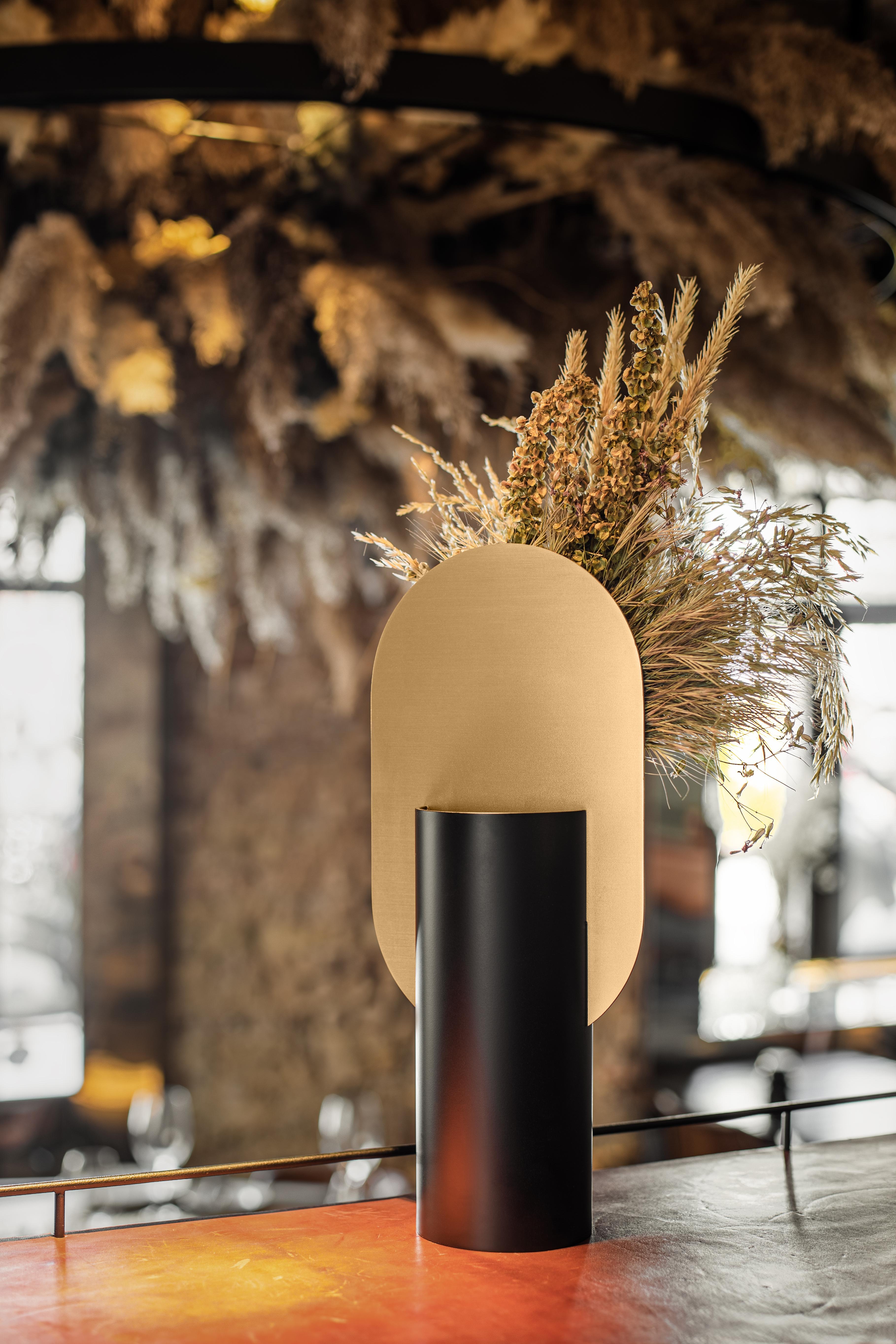 Brushed Contemporary Vase Genke CS1 by Noom in Brass and Steel For Sale