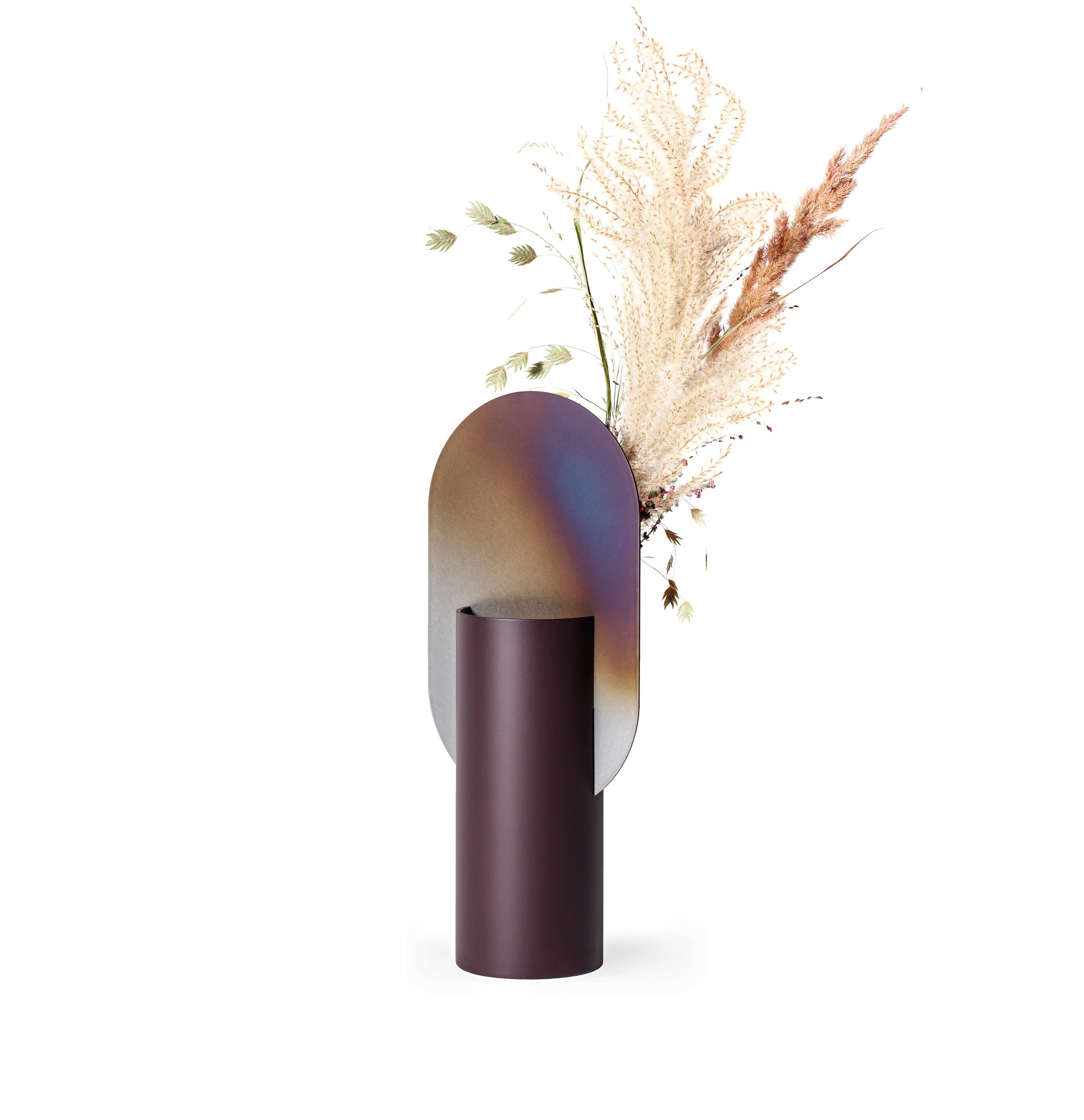 Organic Modern Contemporary Vase 'Genke CSL5' by Noom, Burned Steel For Sale