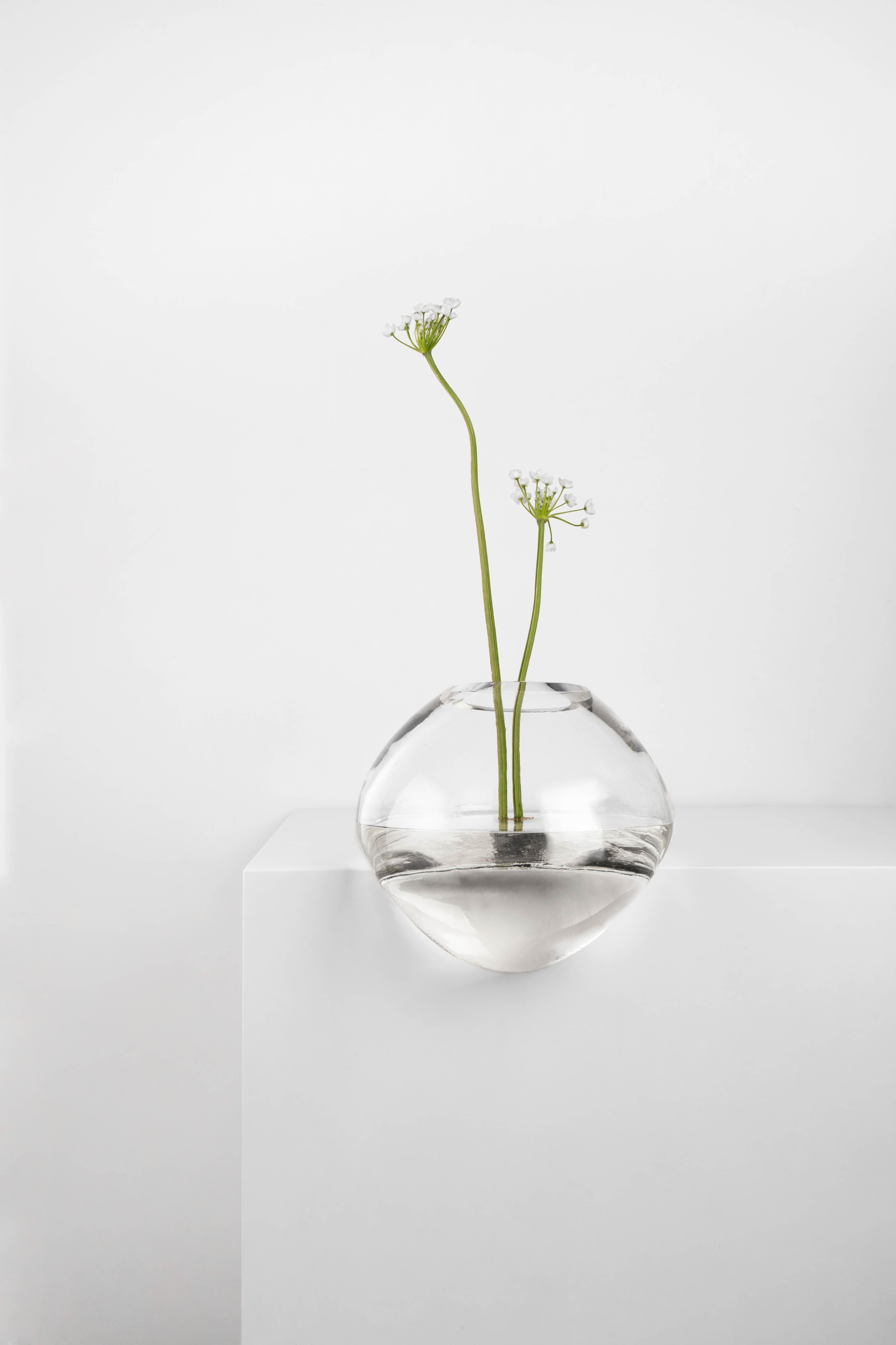 Contemporary Vase 'Gutta CS1' by Noom, Blown Transparent glass For Sale 3
