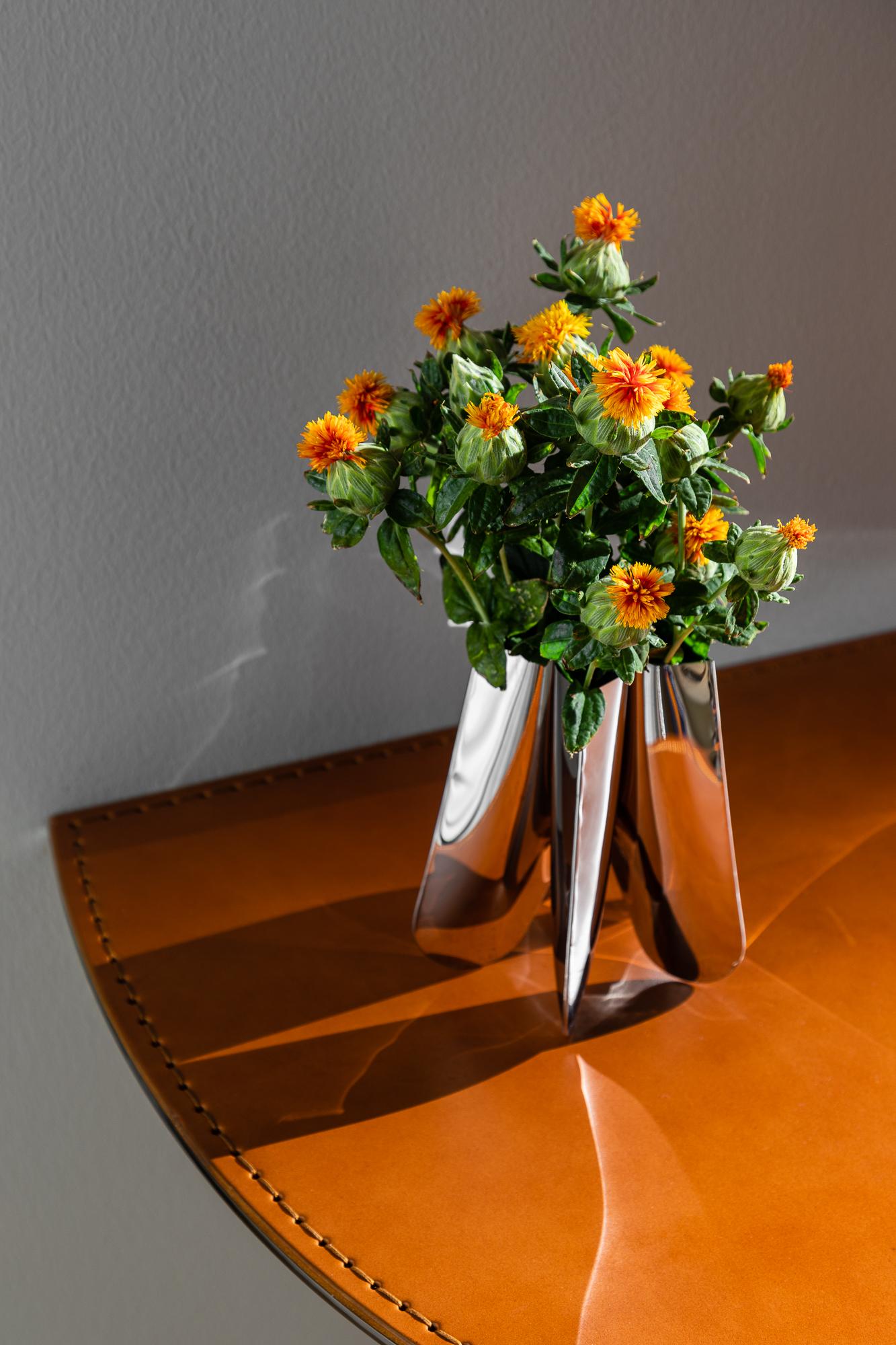 Contemporary Vase, 'Rotation Vase' von Zieta, groß, aus Edelstahl im Angebot 3