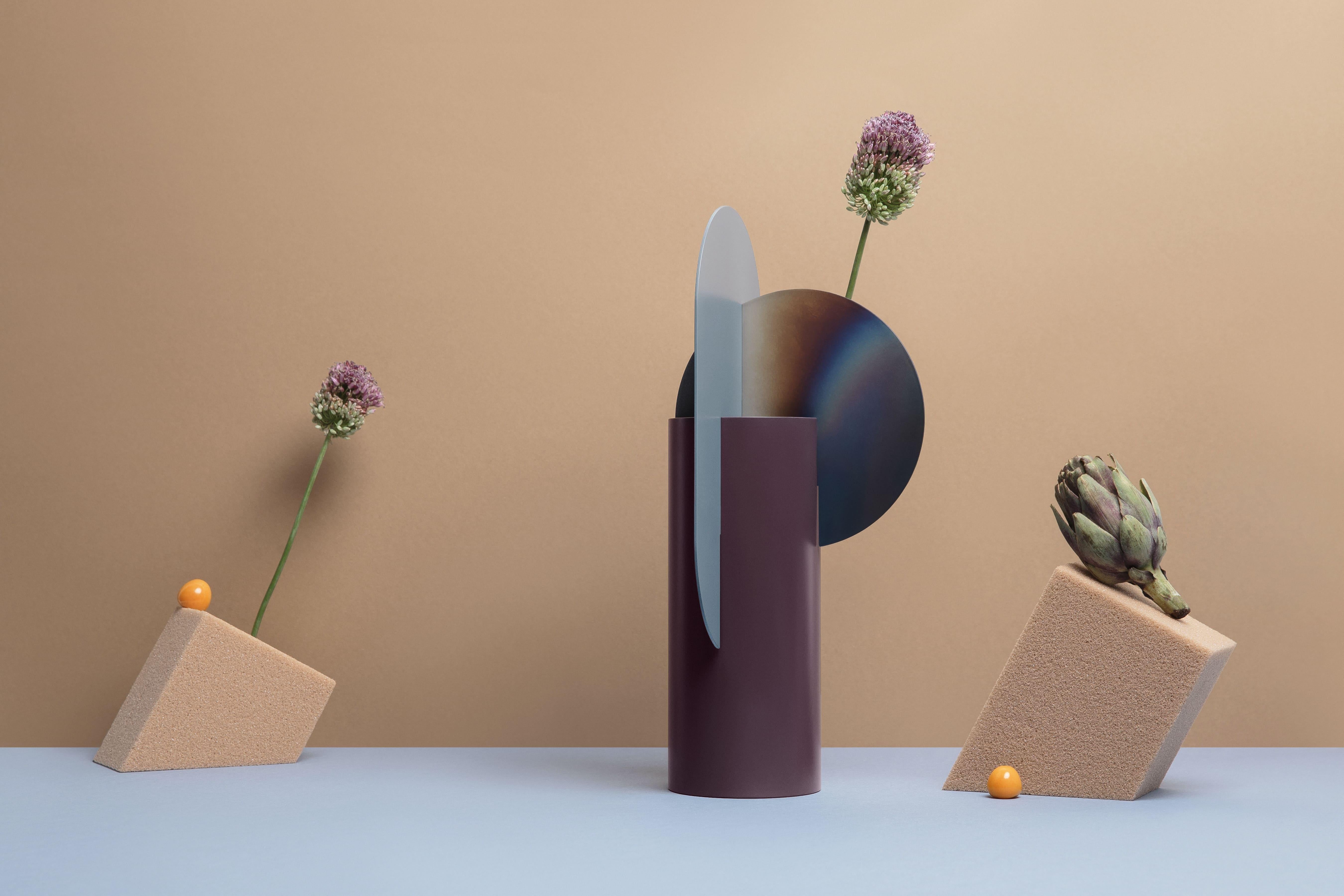 Zeitgenössische Vase 'Yermilov CSL5' von NOOM, gebrannter und lackierter Stahl (Ukrainisch) im Angebot