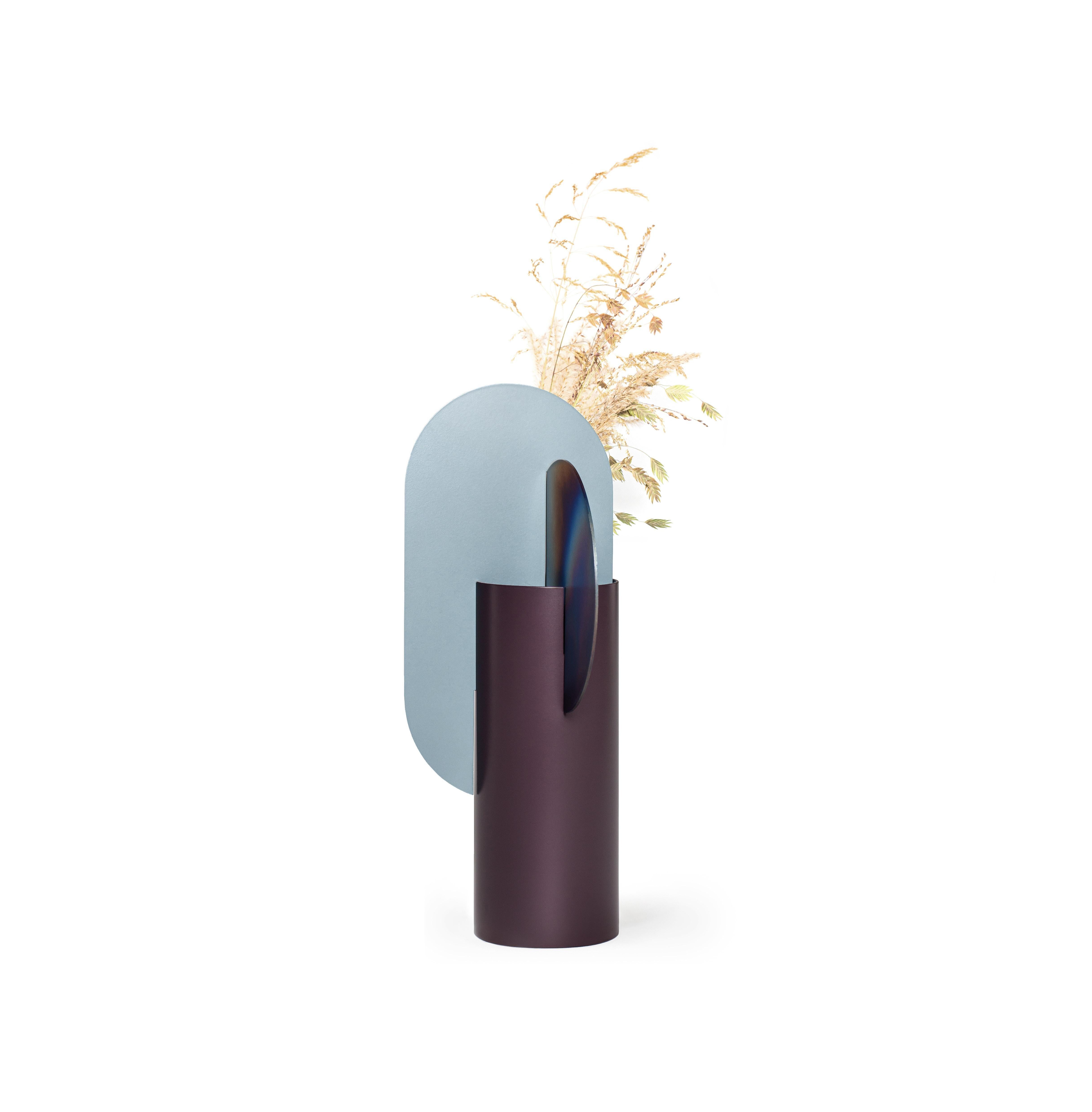 Zeitgenössische Vase 'Yermilov CSL5' von NOOM, gebrannter und lackierter Stahl (Gemalt) im Angebot