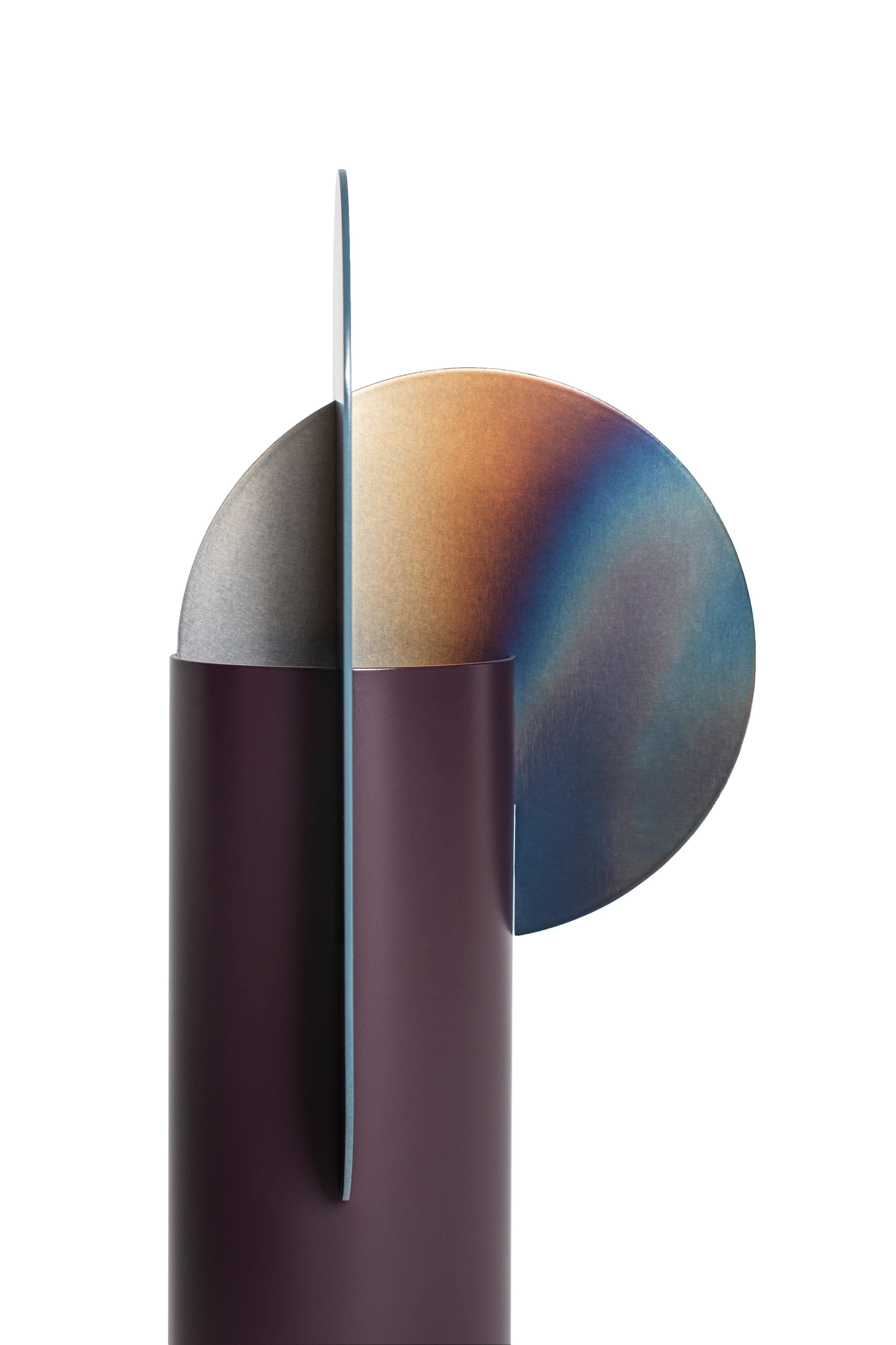 Zeitgenössische Vase 'Yermilov CSL5' von NOOM, gebrannter und lackierter Stahl im Angebot 1
