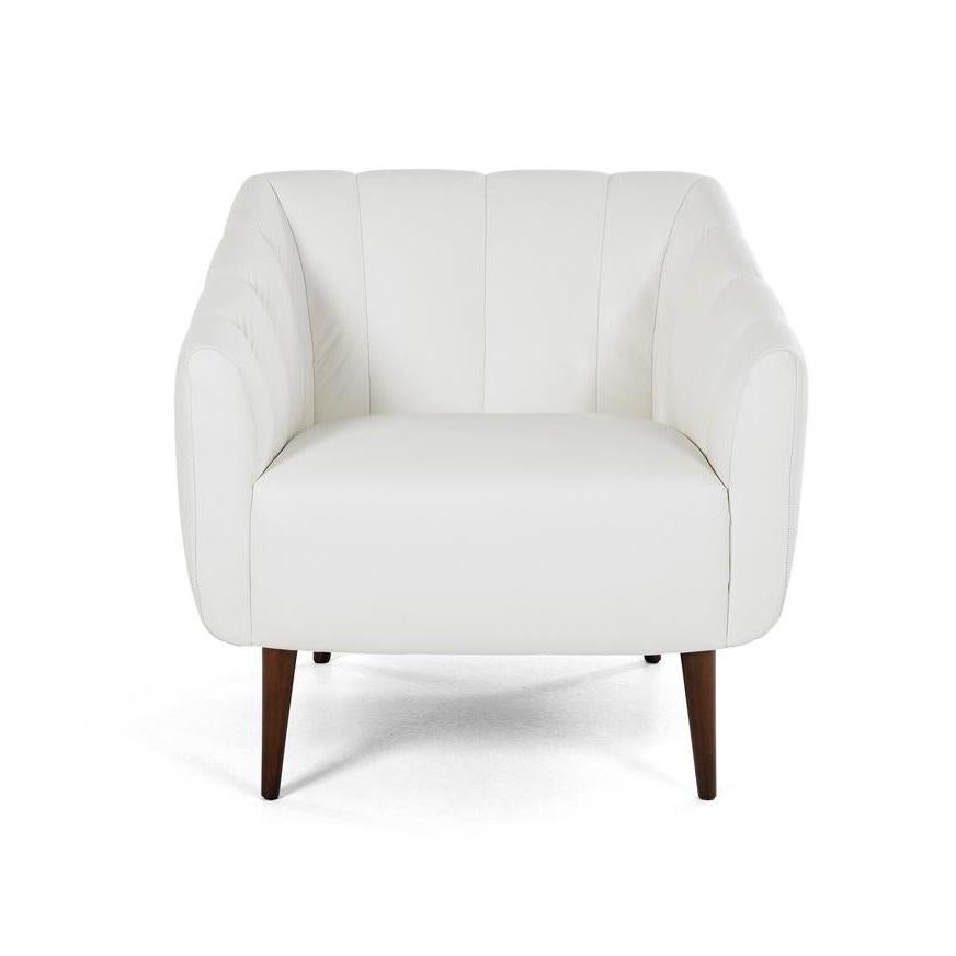 Contemporary Velvet Armchair with Quilted Upholstery Back In New Condition For Sale In New York, NY