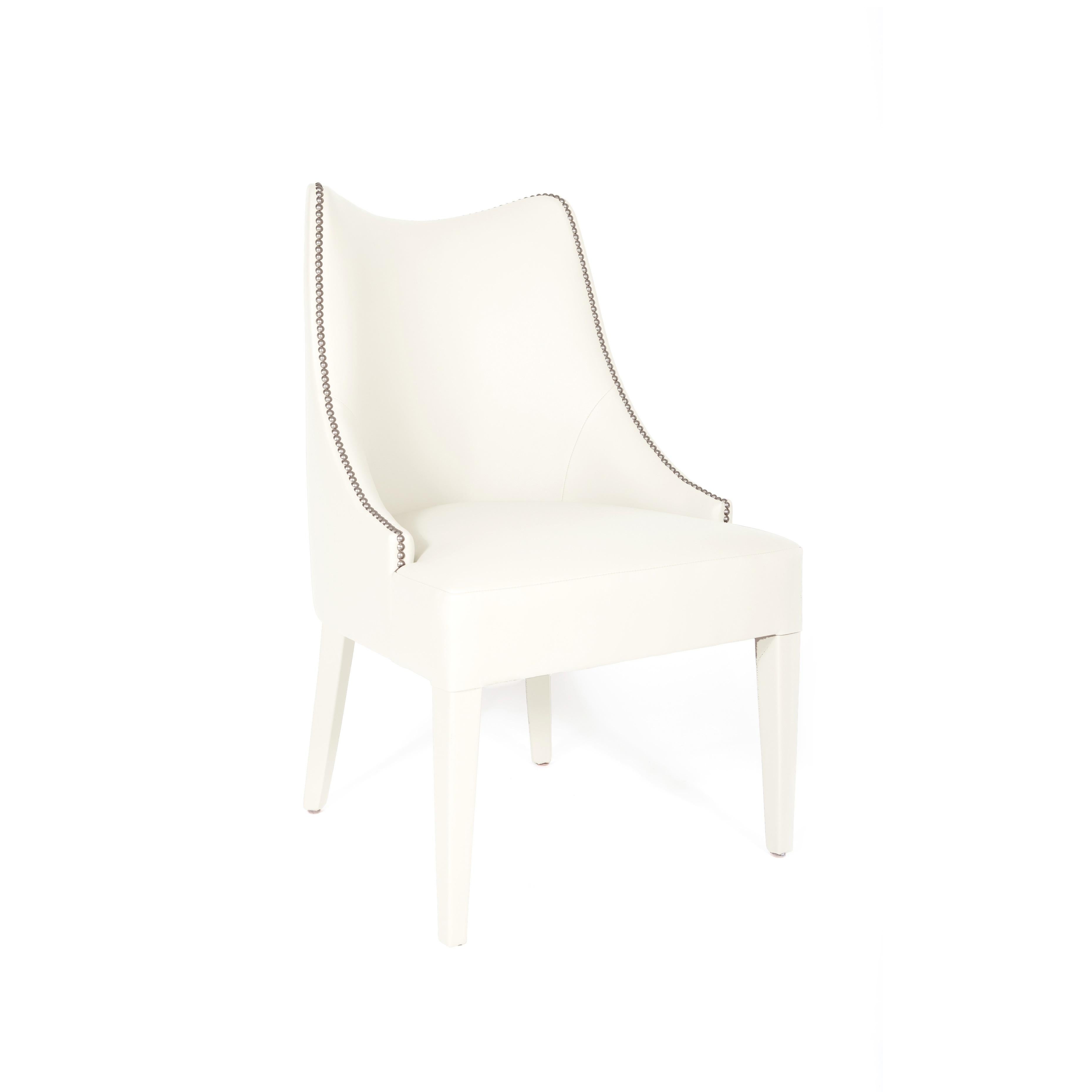 Contemporary Velvet Dining Chair Offered With Nails On The Curve & Back (Moderne) im Angebot