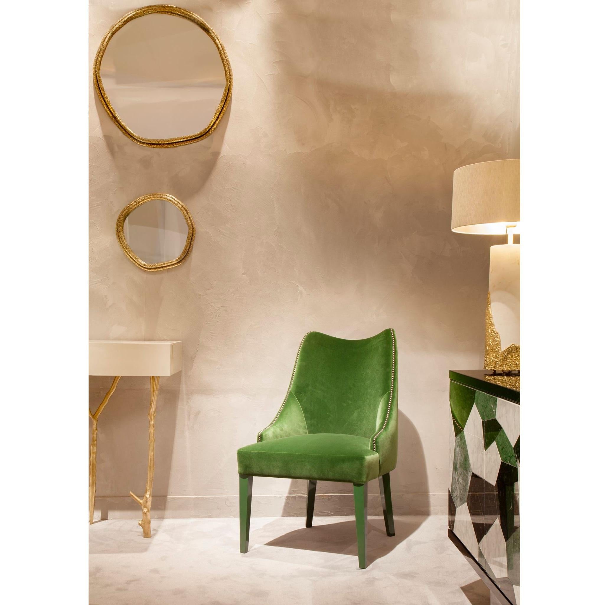 Contemporary Velvet Dining Chair Offered With Nails On The Curve & Back im Angebot 1