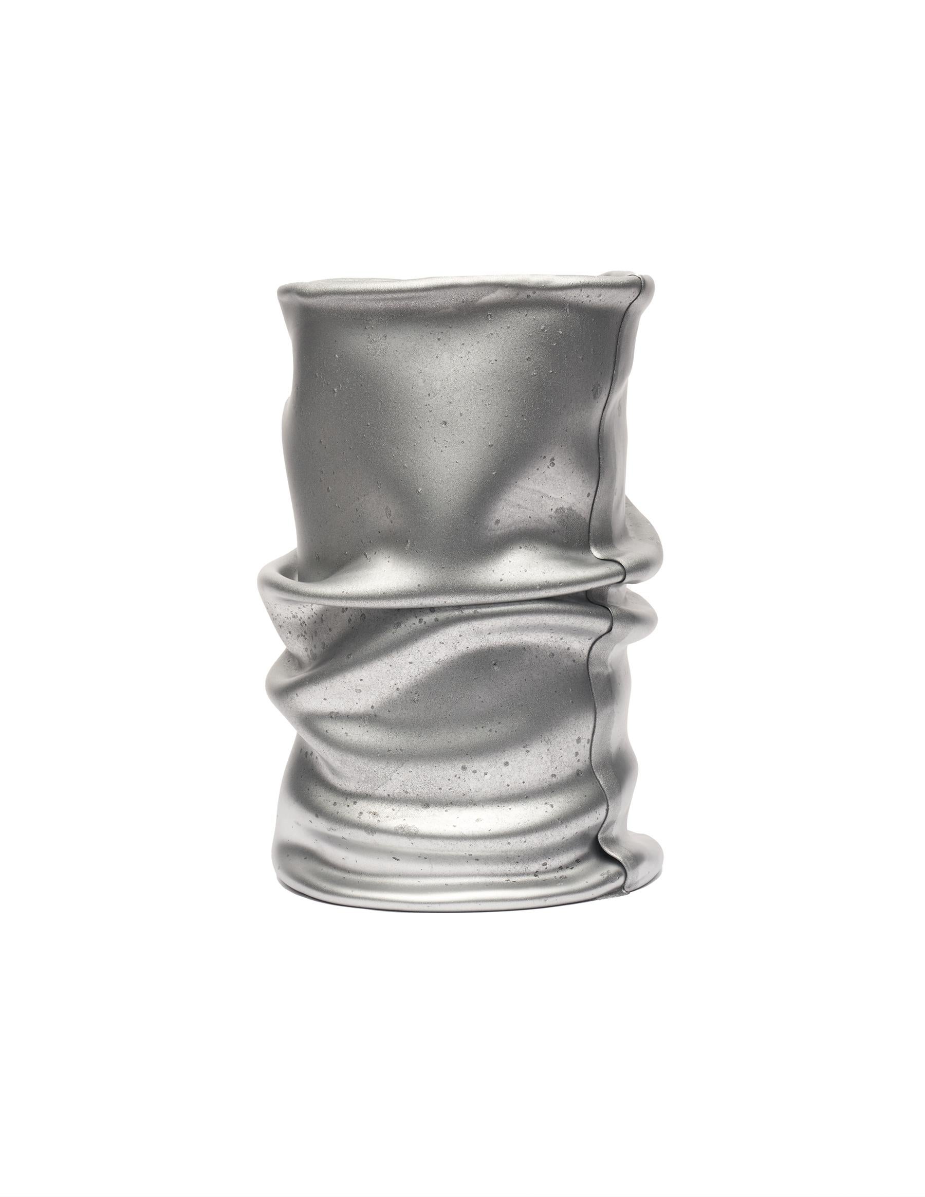 Italian Contemporary Venere Medium Vase in Silver Resin For Sale