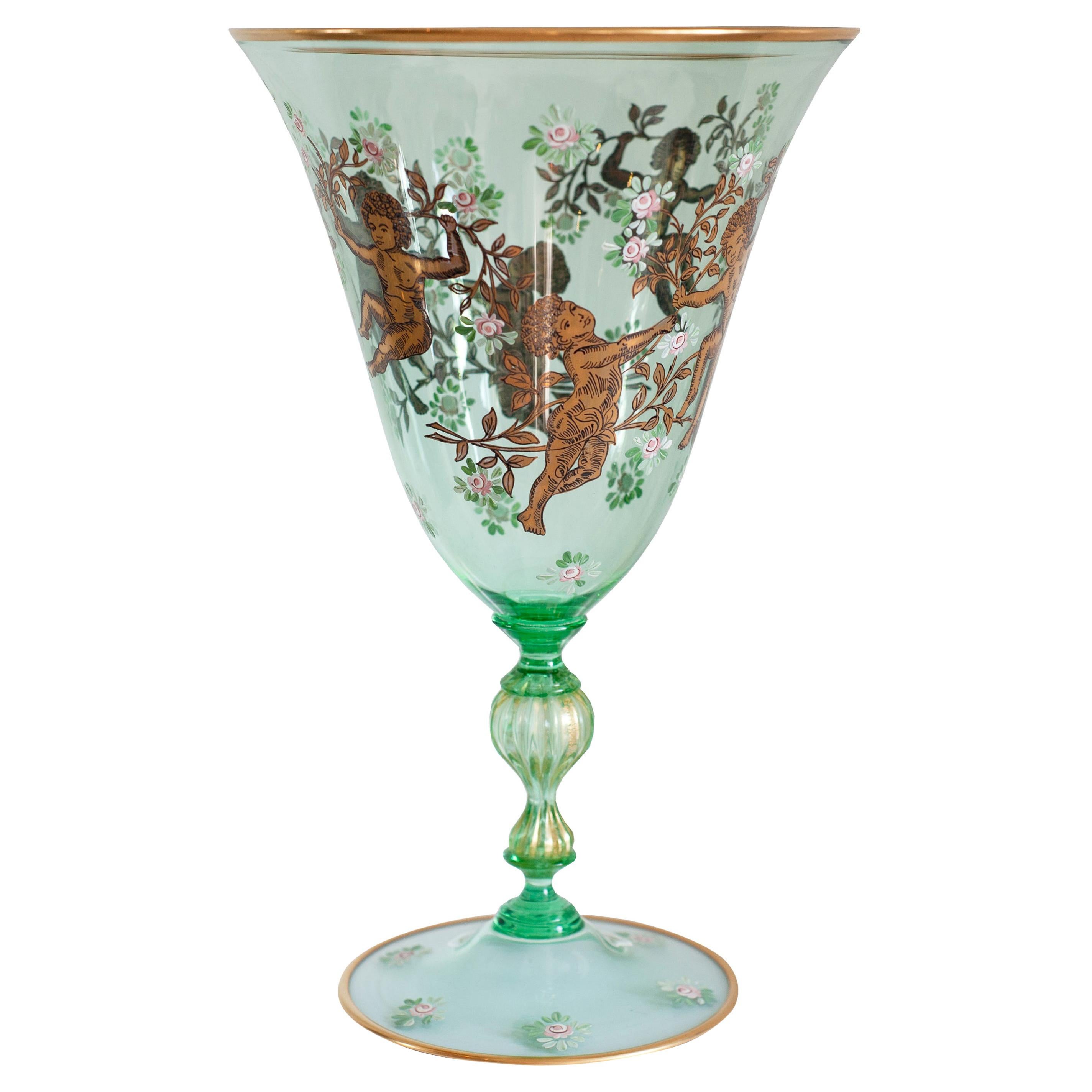 Vase vénitien contemporain vert printemps doré de Murano avec chérubins en vente