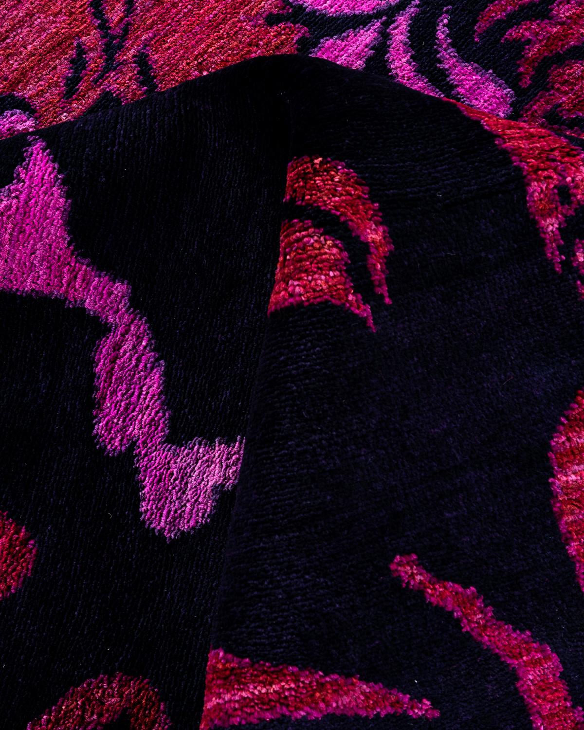 Contemporary Vibrance Tappeto d'area in lana nero annodato a mano in vendita 1