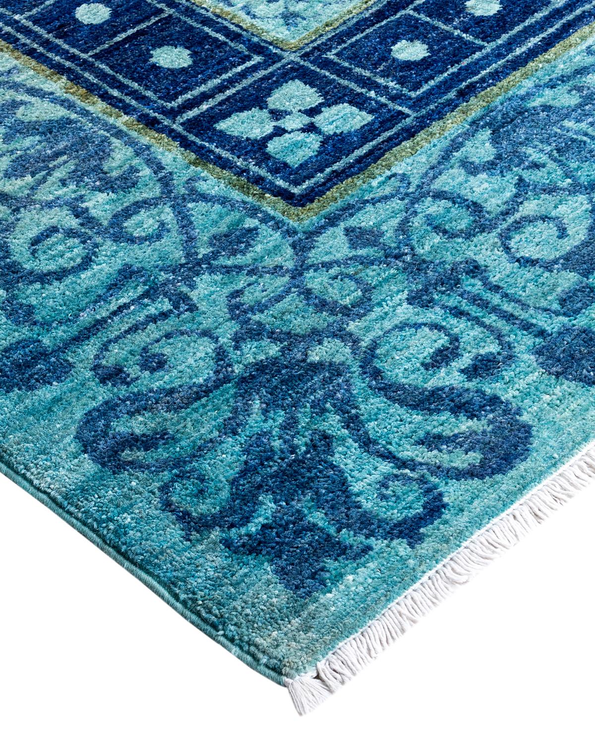 Vibrance-Teppiche sind der Inbegriff von Klassik mit Pfiff: traditionelle Muster in leuchtenden Farben gefärbt. Jeder handgeknüpfte Teppich wird mit einem 100 % natürlichen botanischen Farbstoff gewaschen, der verborgene Nuancen in den Mustern