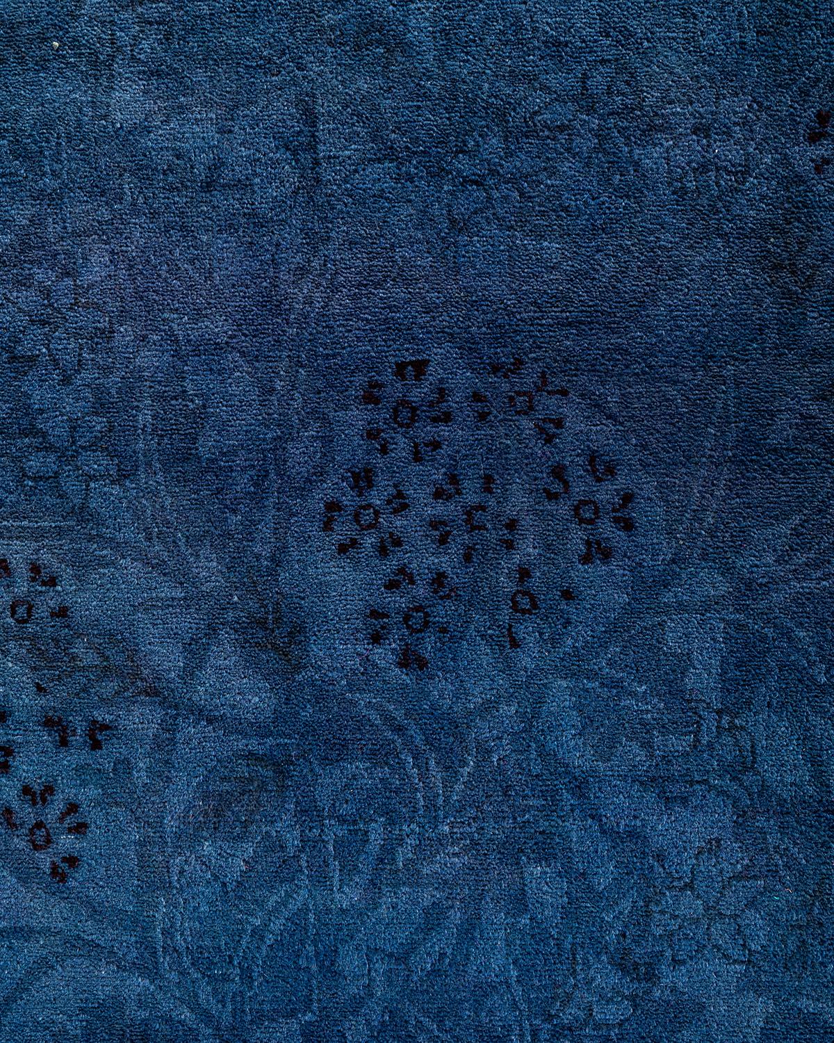 Contemporary Vibrance Hand Knotted Wool Blue Area Rug (Pakistanisch) im Angebot