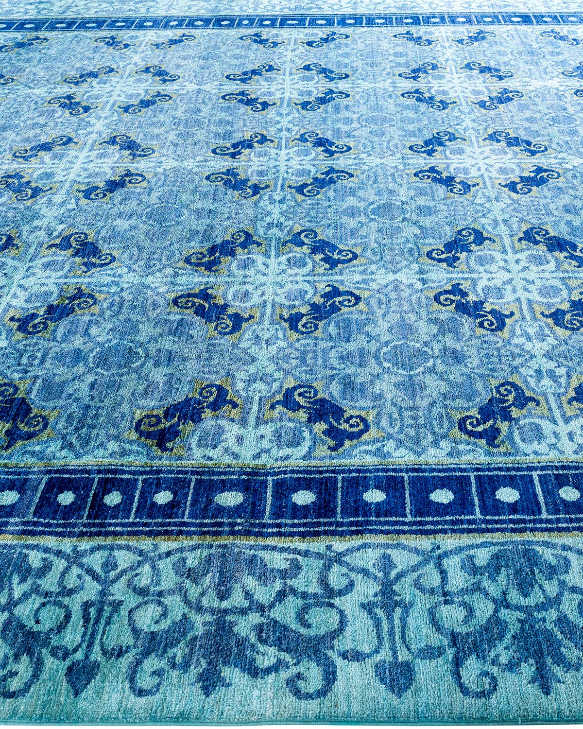 Contemporary Vibrance Hand Knotted Wool Blue Area Rug im Zustand „Neu“ im Angebot in Norwalk, CT