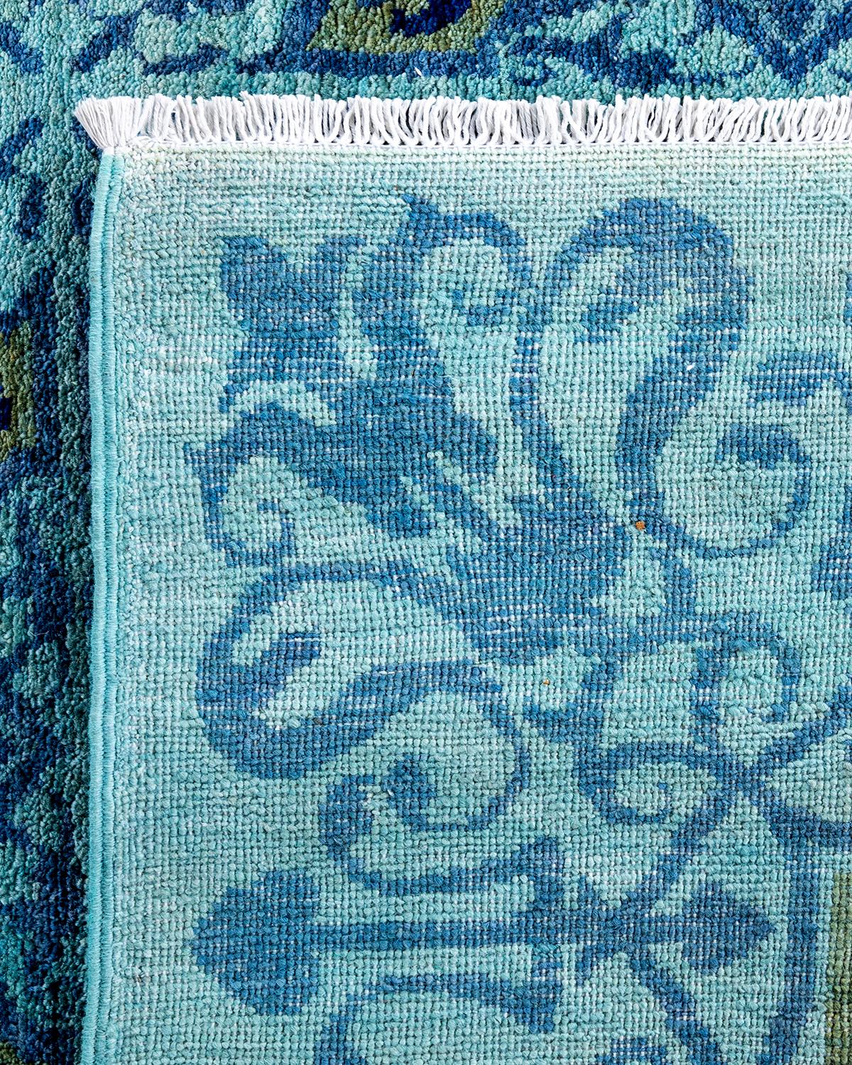 Contemporary Vibrance Hand Knotted Wool Blue Area Rug (21. Jahrhundert und zeitgenössisch) im Angebot