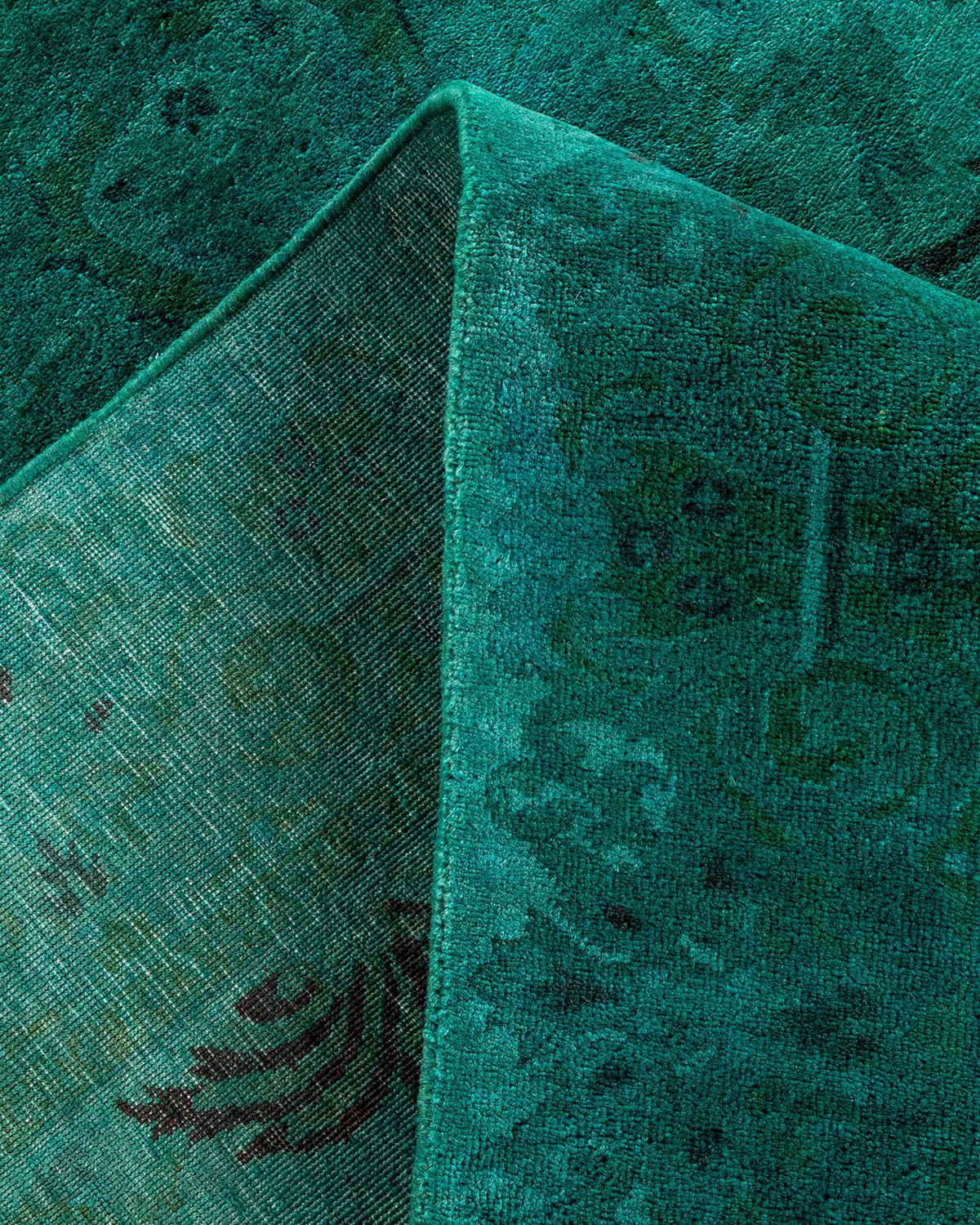 Contemporary Vibrance Hand Knotted Wool Blue Area Rug For Sale 2