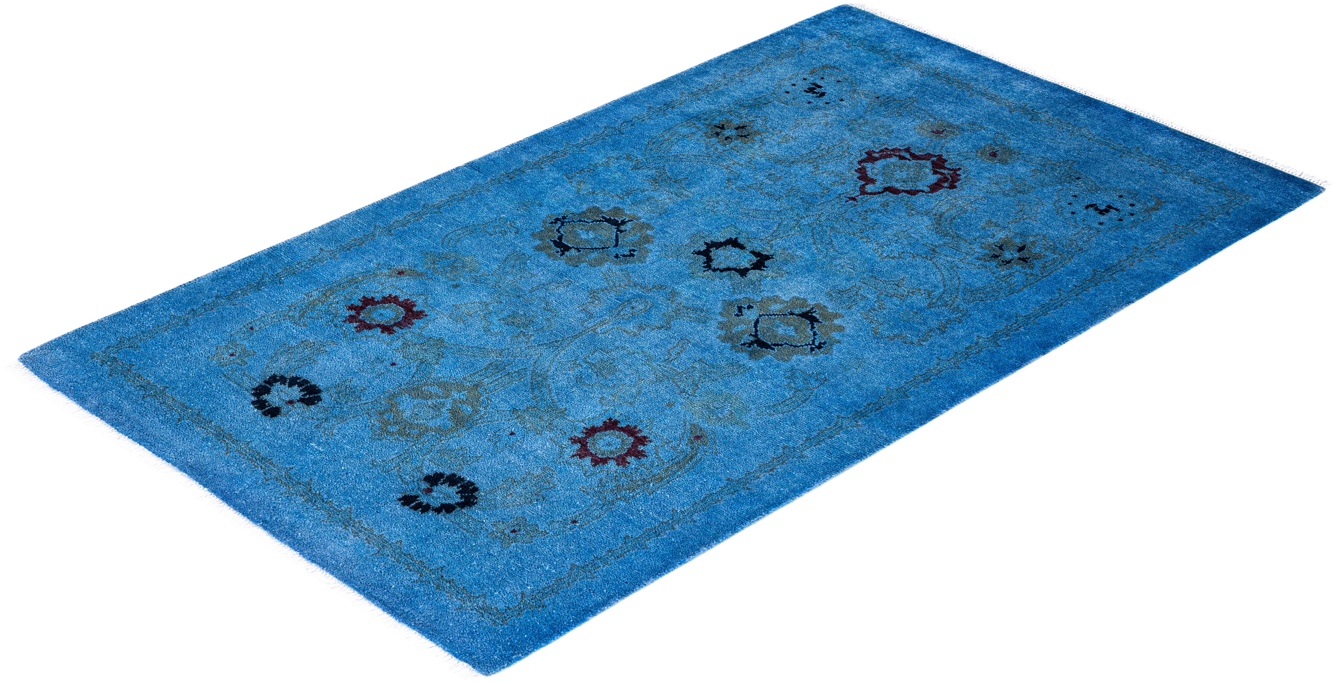Tapis Contemporary Vibrance en laine nouée à la main Bleu en vente 2