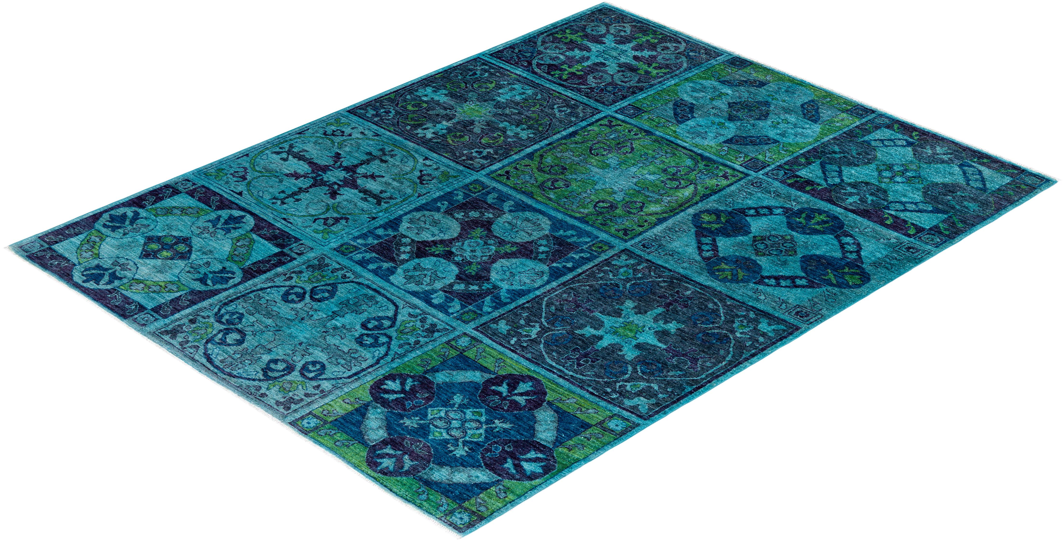 Contemporary Vibrance Hand Knotted Wool Blue Area Rug For Sale 4