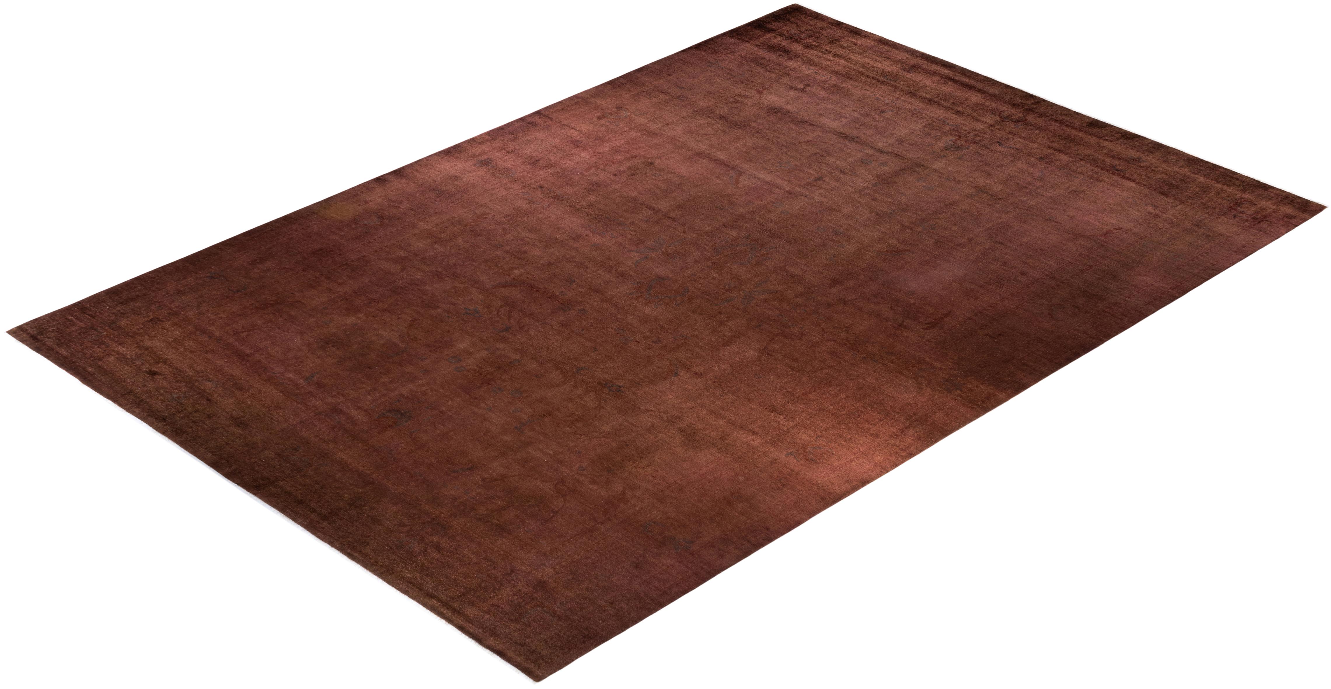 Contemporary Vibrance Hand Knotted Wool Brown Area Rug im Angebot 2