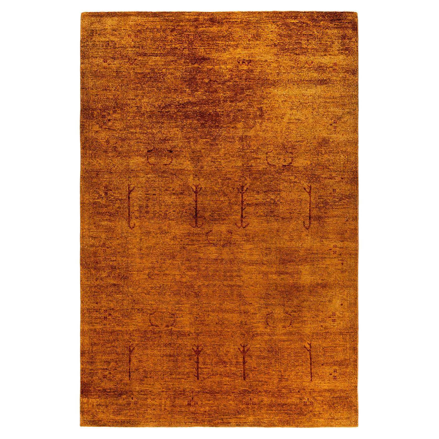 Contemporary Vibrance Hand Knotted Wool Gold Area Rug For Sale