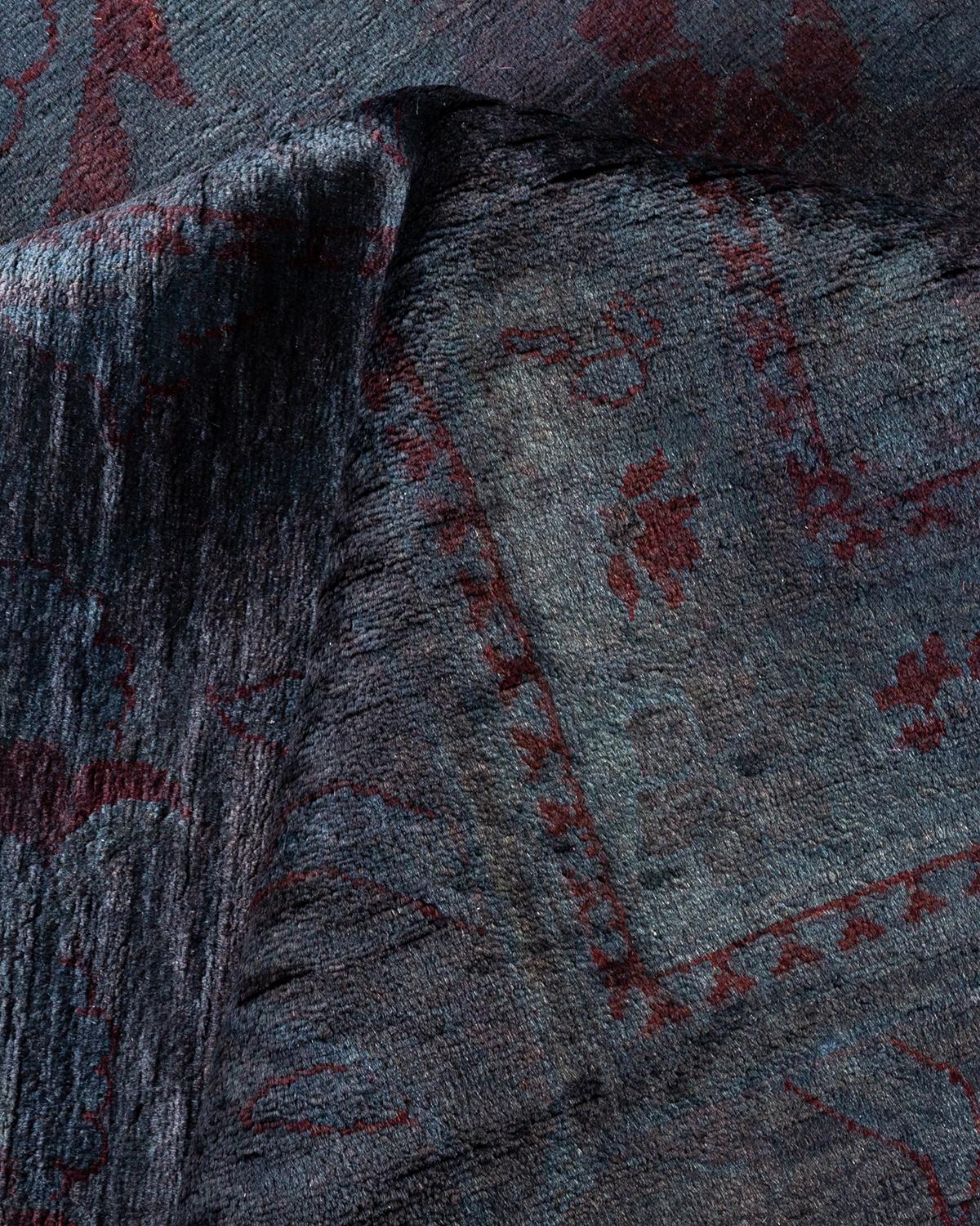 Contemporary Vibrance Hand Knotted Wool Gray Area Rug im Angebot 1
