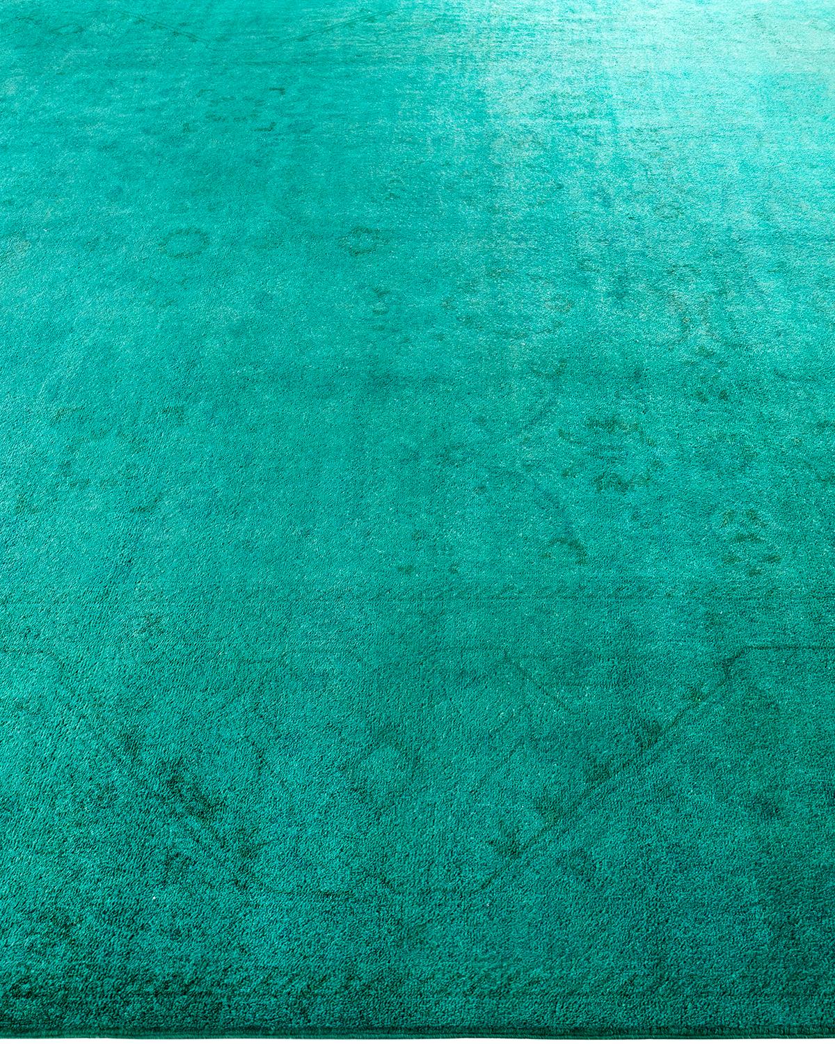 Contemporary Vibrance Handgeknüpfter Wollteppich Grün im Zustand „Neu“ im Angebot in Norwalk, CT
