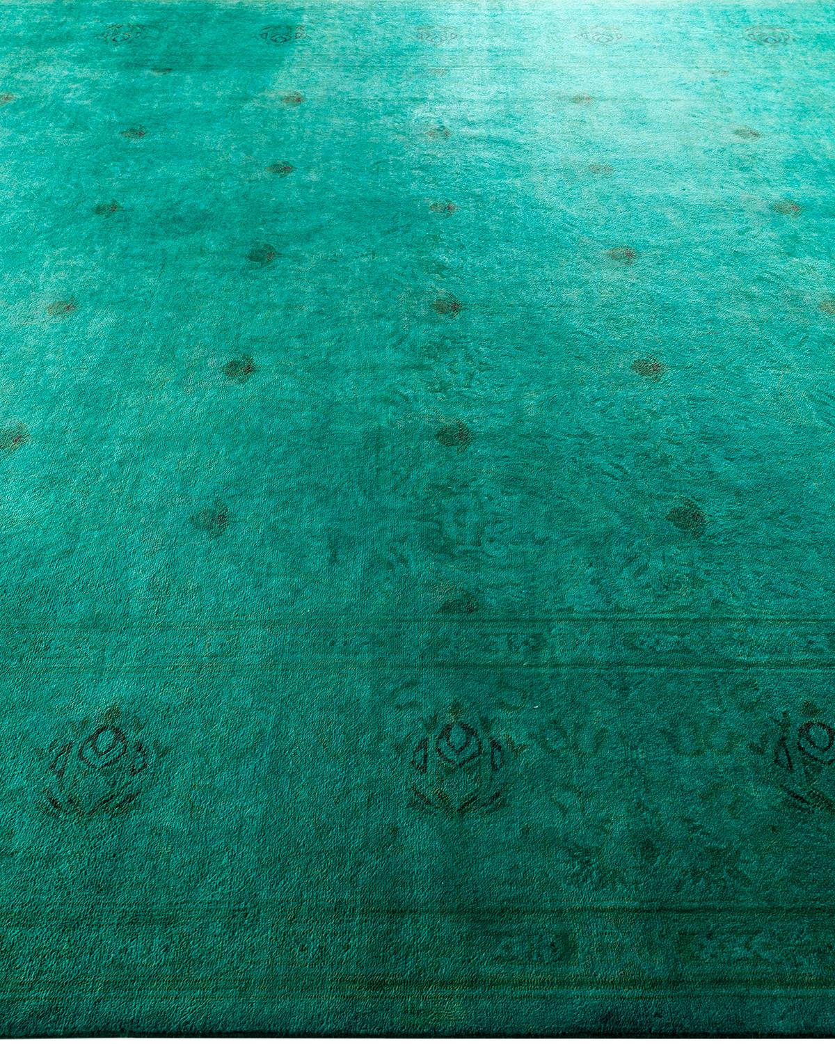 Tappeto d'area Vibrance contemporaneo in lana annodata a mano di colore verde In condizioni Nuovo in vendita a Norwalk, CT
