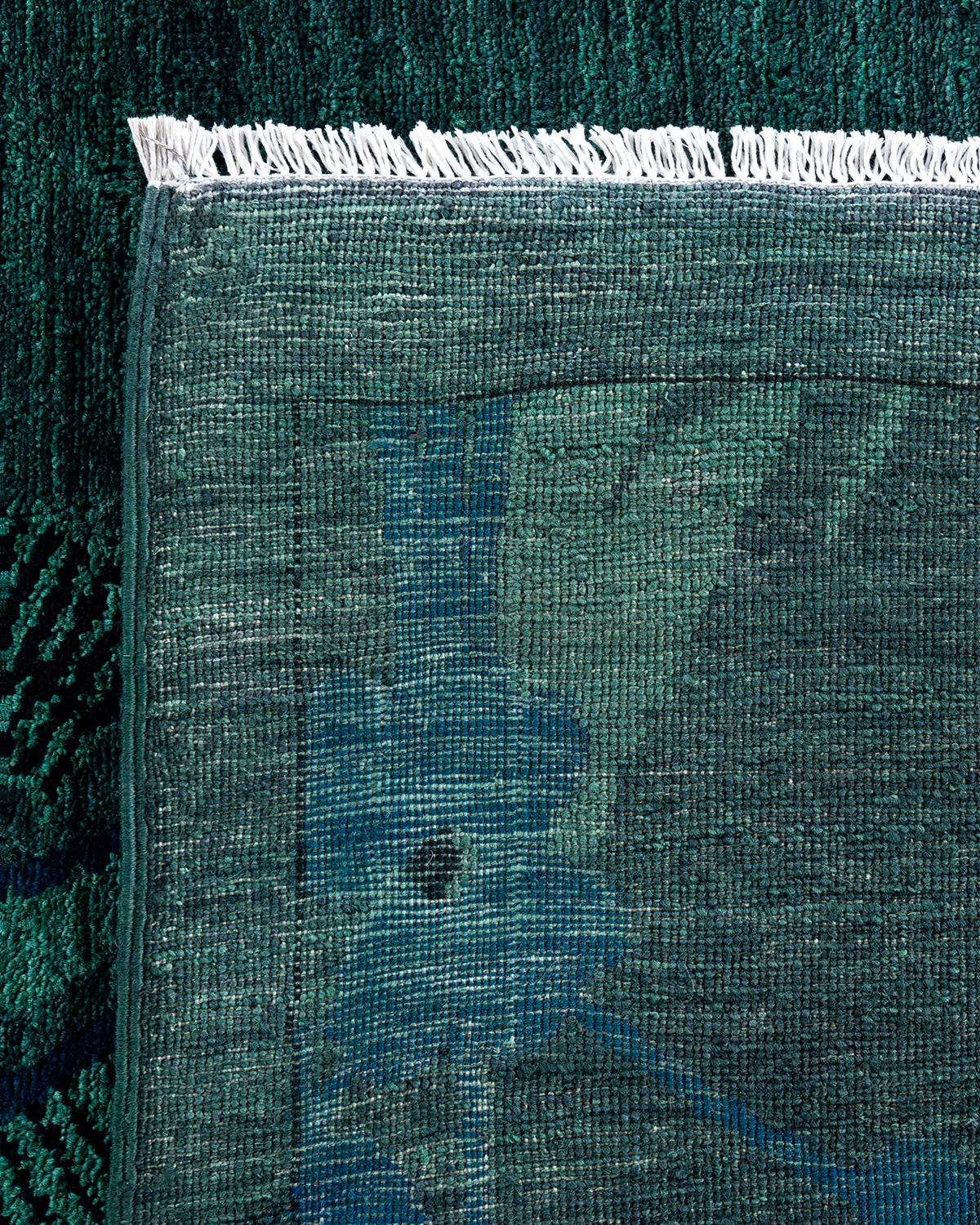 Contemporary Vibrance Hand Knotted Wool Green Area Rug For Sale 1