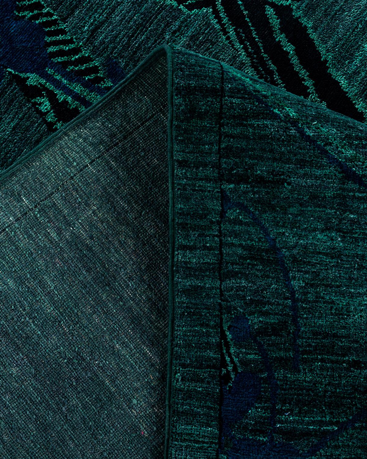 Contemporary Vibrance Hand Knotted Wool Green Area Rug For Sale 2