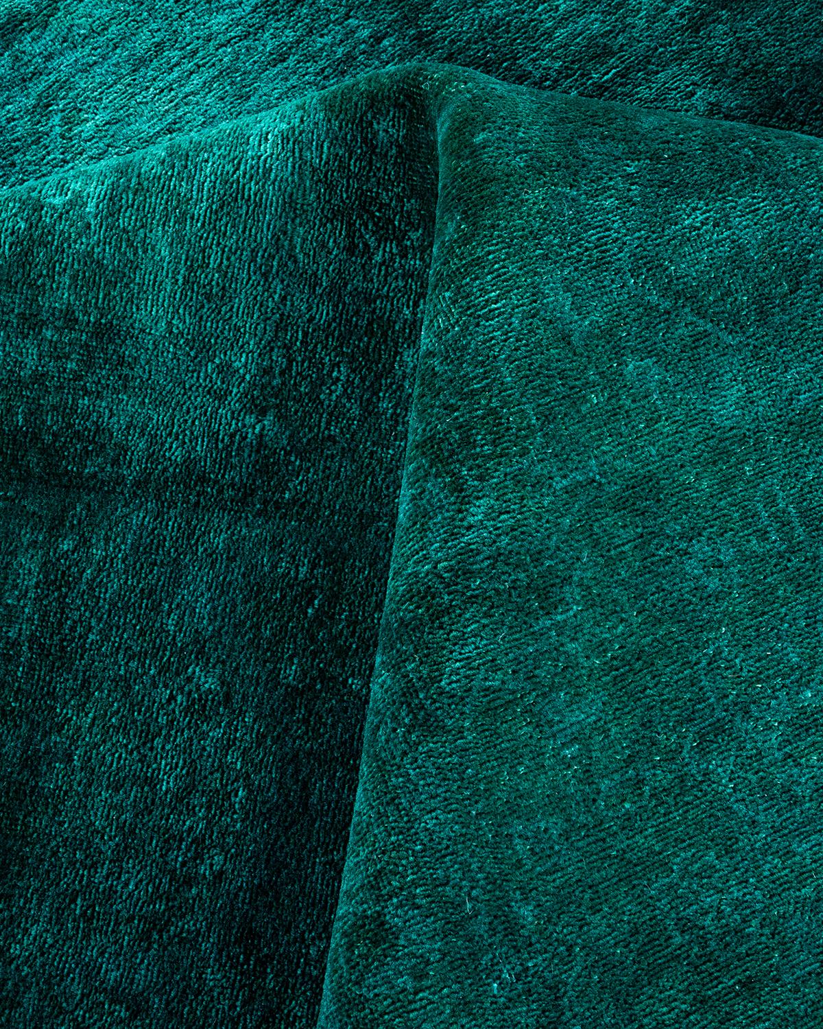 Alfombra verde de lana anudada a mano Contemporary Vibrance en venta 1
