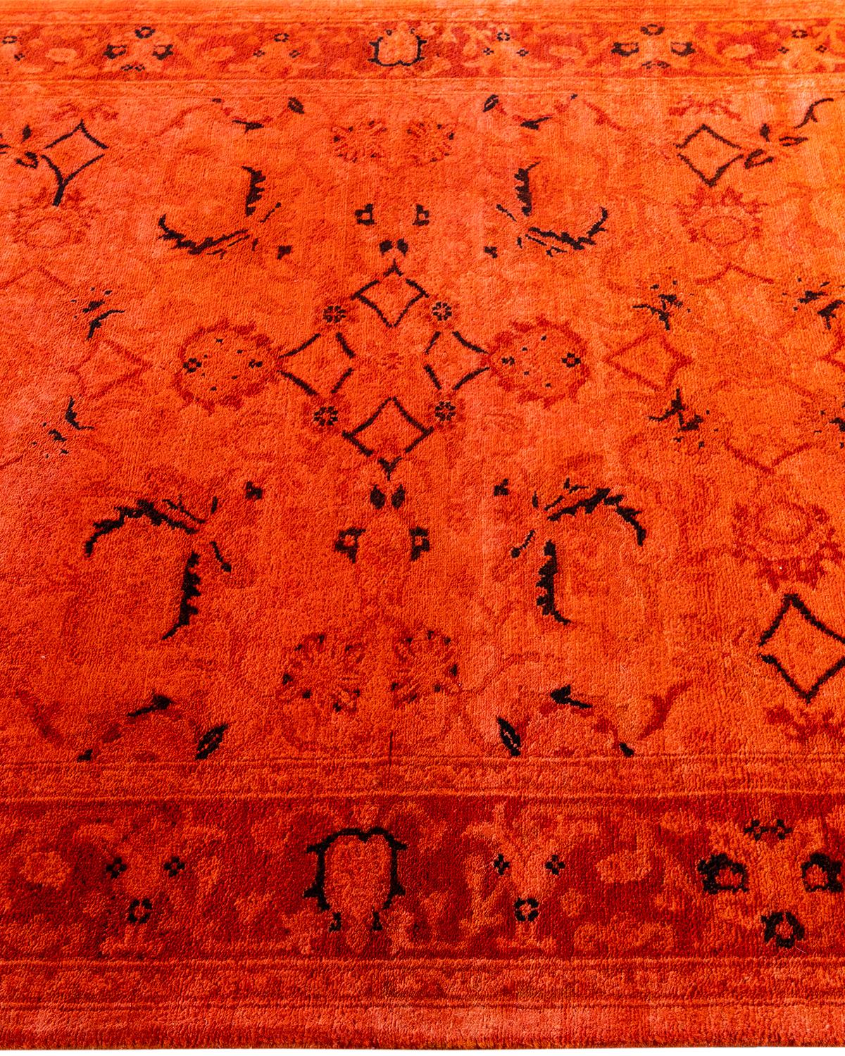 Contemporary Vibrance Hand Knotted Wool Orange Area Rug  In New Condition For Sale In Norwalk, CT