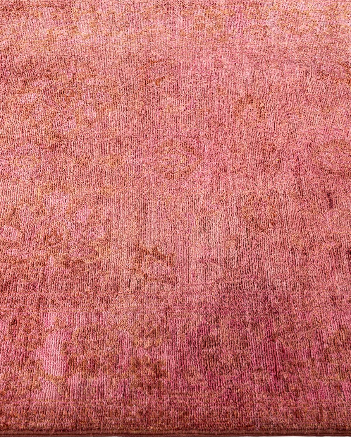 Contemporary Vibrance Hand Knotted Wool Pink Runner  In New Condition For Sale In Norwalk, CT