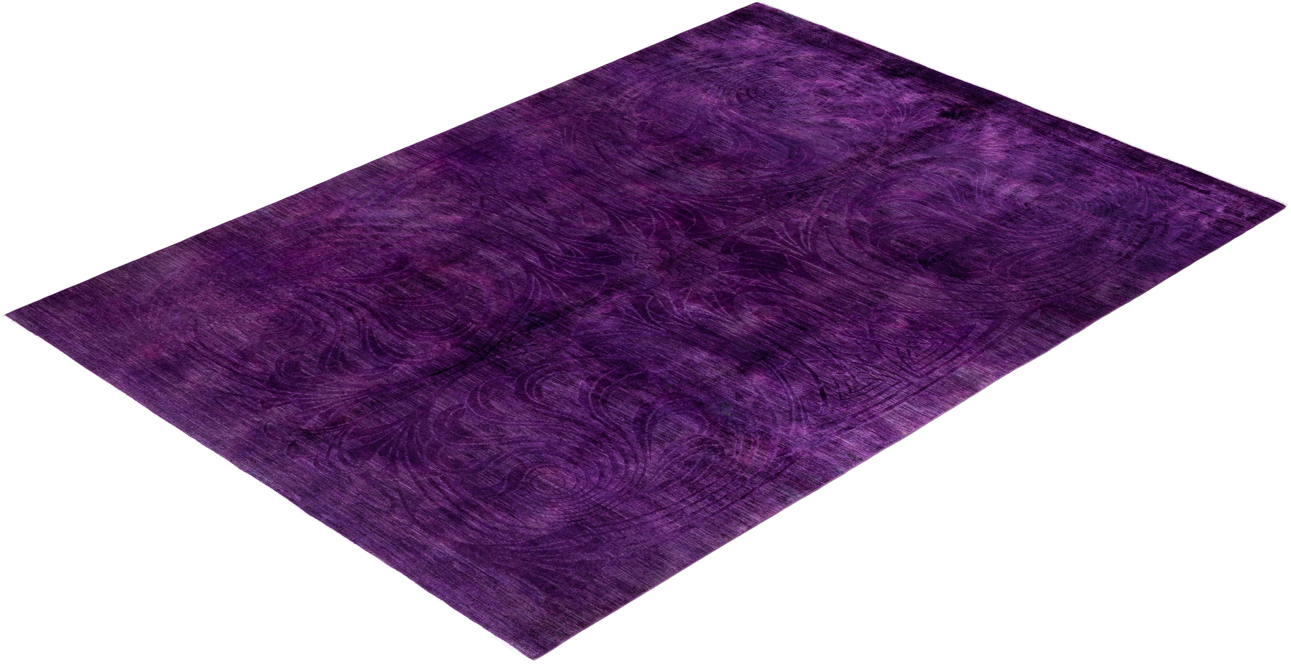 Contemporary Vibrance Hand Knotted Wool Purple Area Rug  im Angebot 2