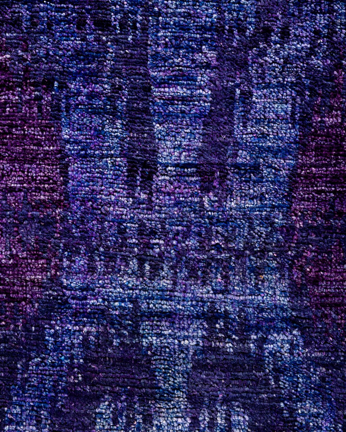 Contemporary Vibrance Läufer aus handgeknüpfter Wolle lila (Pakistanisch) im Angebot