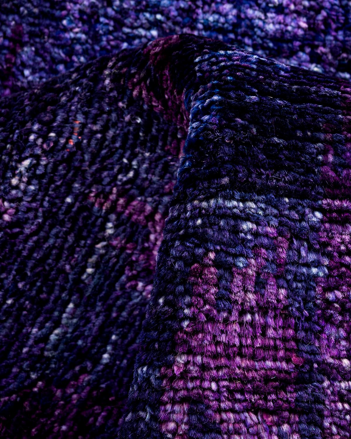 Contemporary Vibrance Läufer aus handgeknüpfter Wolle lila im Angebot 2