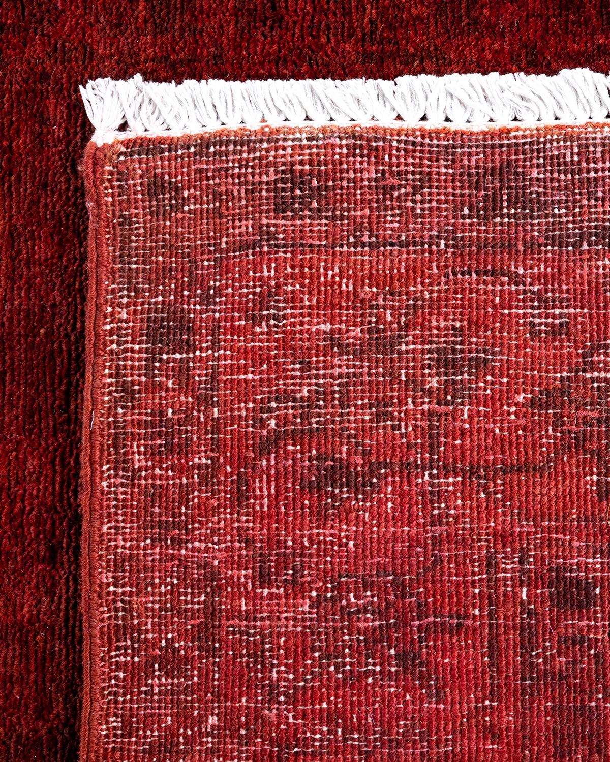 Contemporary Vibrance Handgeknüpfter Läufer aus roter Wolle (21. Jahrhundert und zeitgenössisch) im Angebot