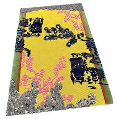 Contemporary Vintage Japanese Ancient Style with Mustard Colours Teppich von Rag Home