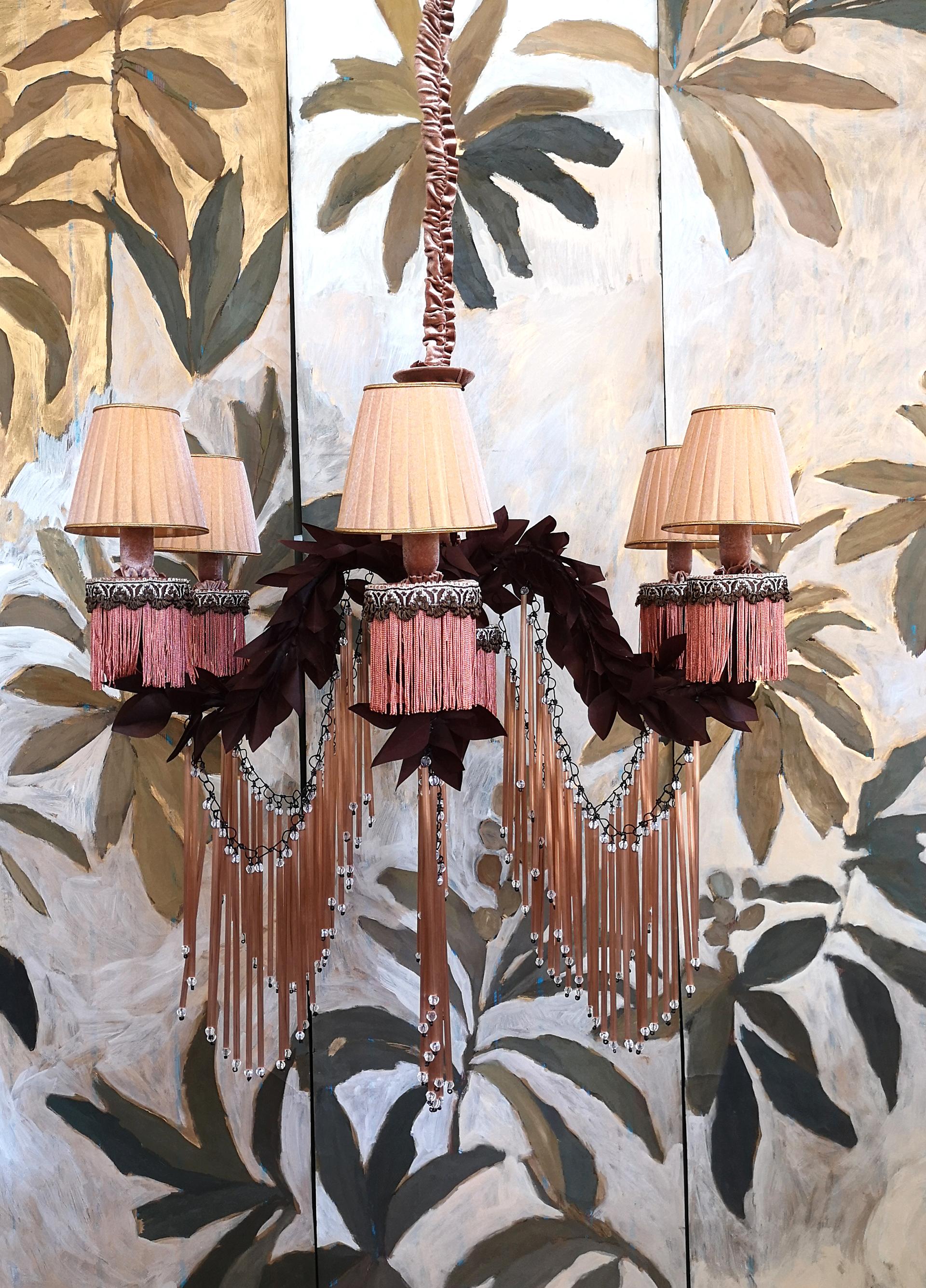 VALENTINO
Chandelier

Valentino chandelier is handmade in Italy as every other Valentina Giovando and Vintage Jokes items. 
It is a reinterpretation of a classic chandelier, suitable for contemporary and more classic spaces, perfect to be placed